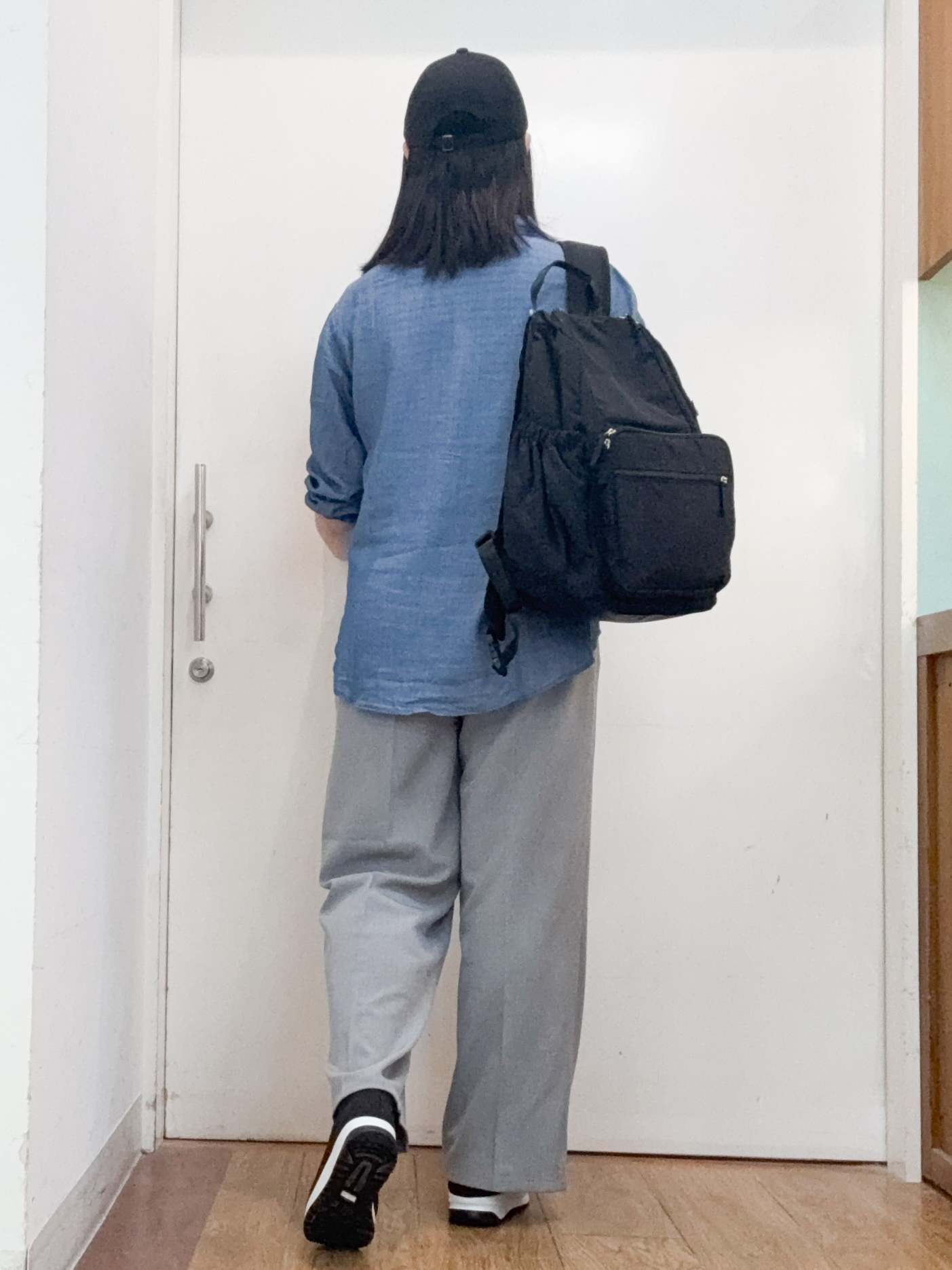 Karinさんの「SHOO･LA･RUE｜【前後2WAY/洗濯機可/S-LL】スクエアネックで小顔効果 ランダムテレコタンクトップ」を使ったコーディネート