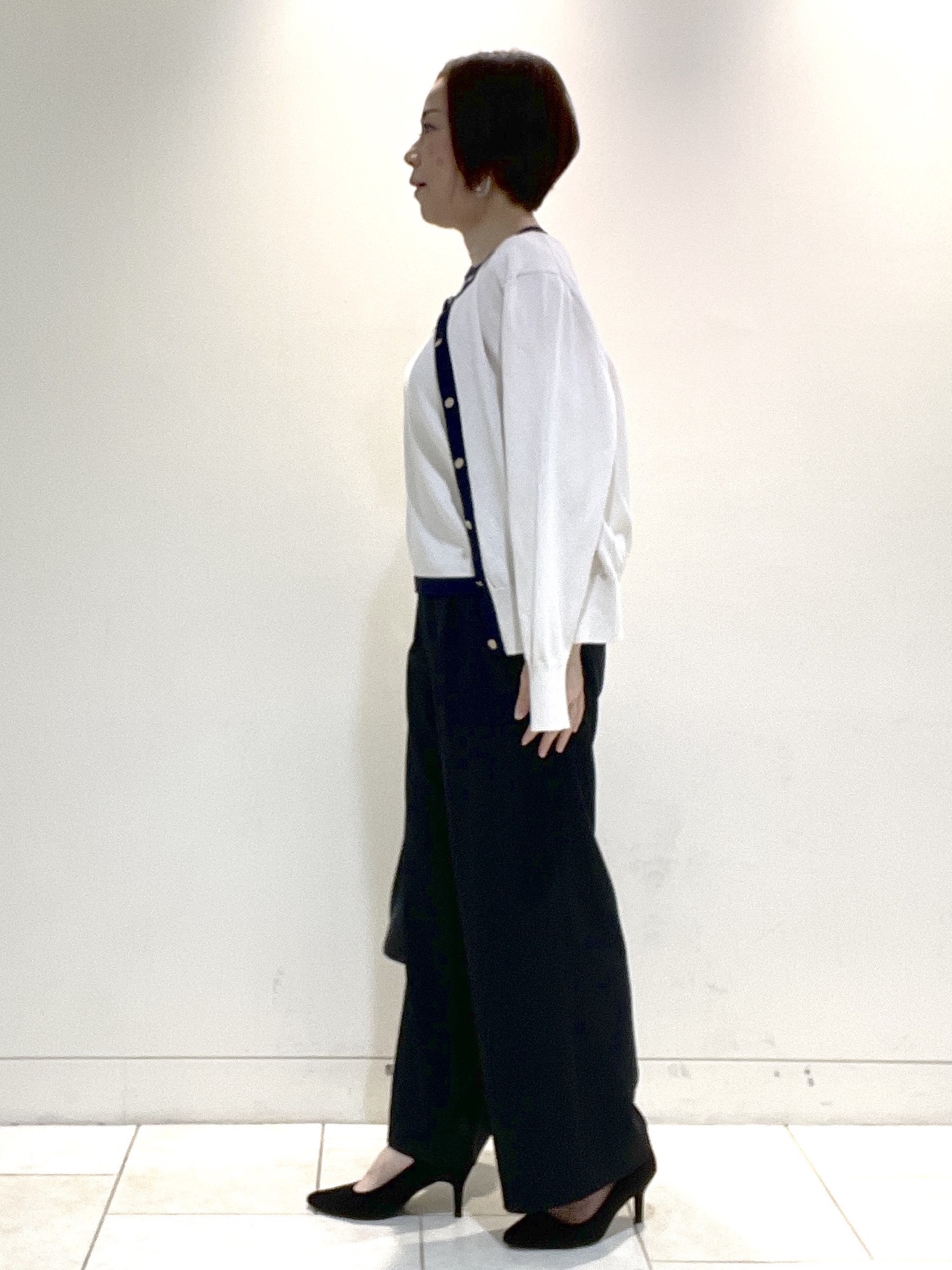 フミさんの「Reflect｜【アンサンブル可】バイカラーカーディガン」を使ったコーディネート