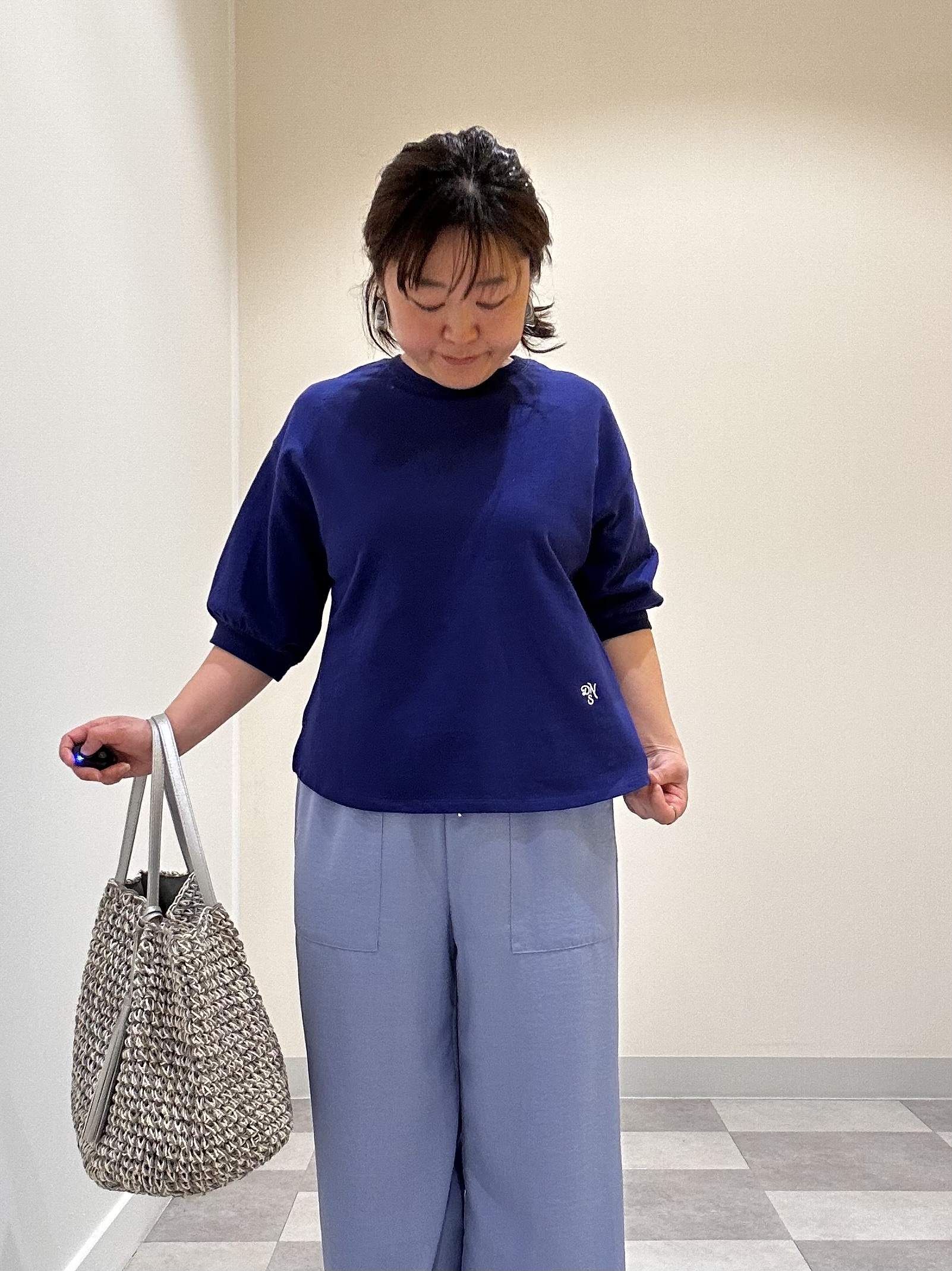 Aiさんの「Dessin｜【接触冷感/ウエストゴム/洗える】イージーワイドパンツ」を使ったコーディネート