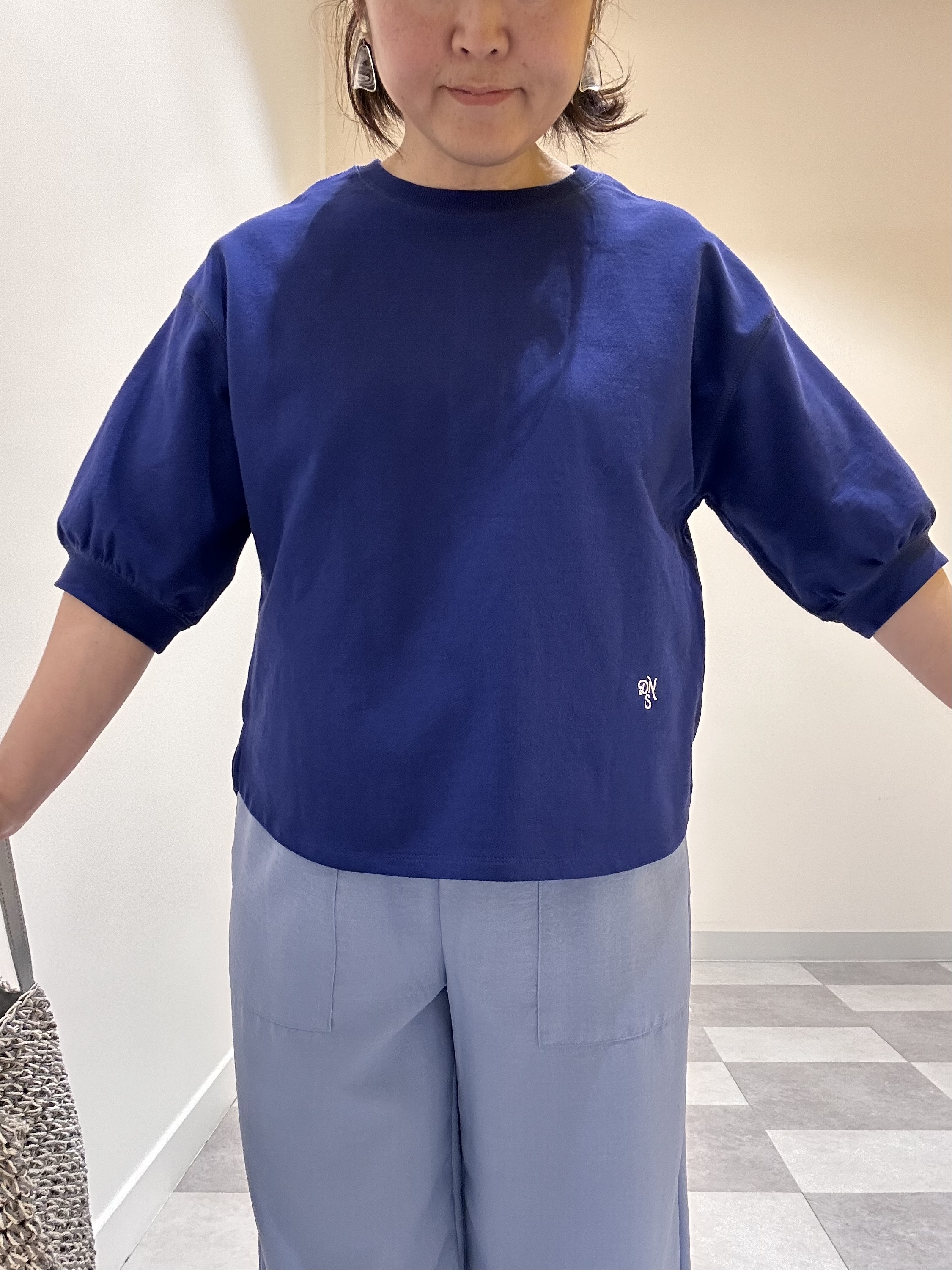 Aiさんの「Dessin｜【接触冷感/ウエストゴム/洗える】イージーワイドパンツ」を使ったコーディネート
