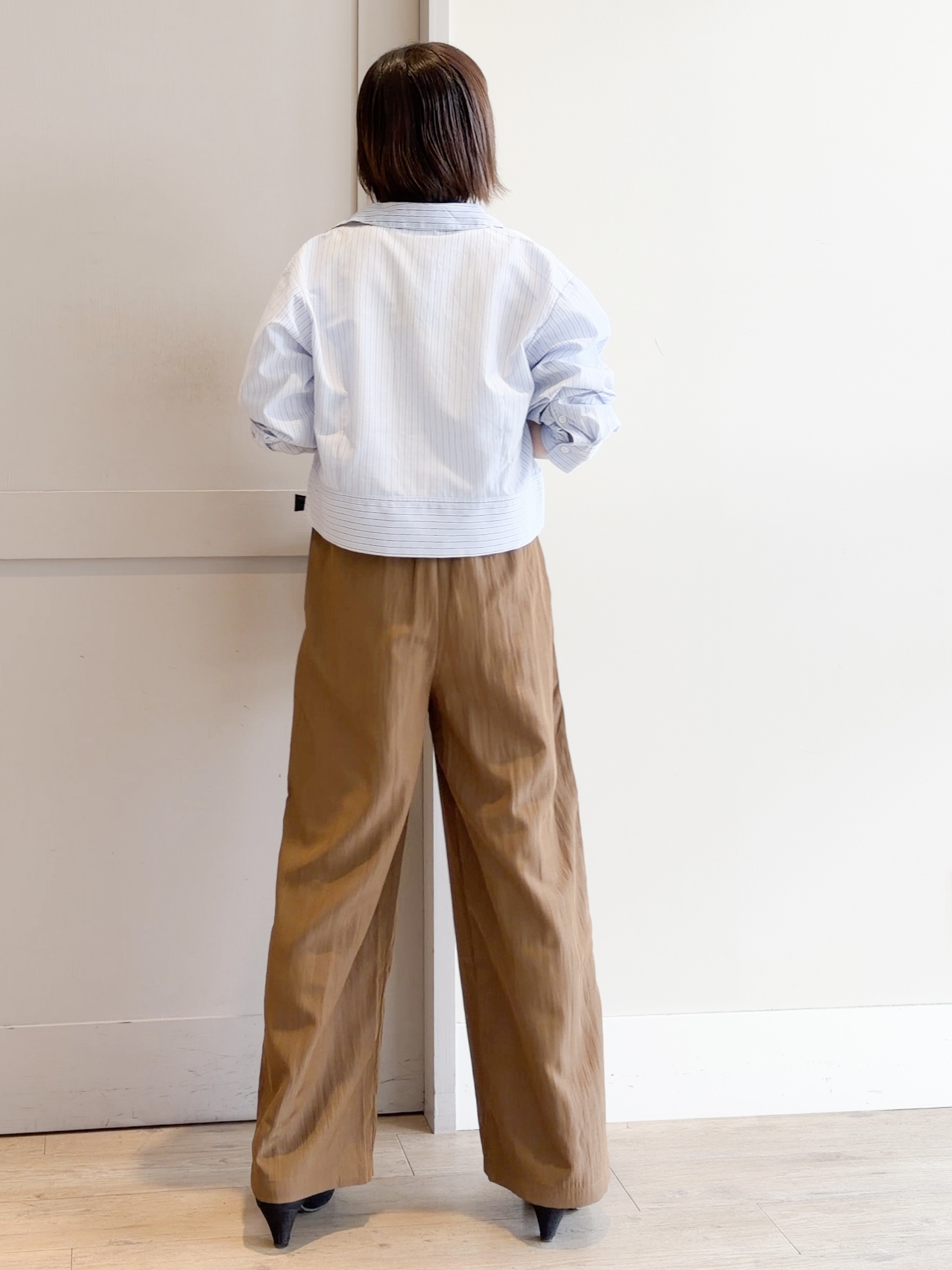 yamakoさんの「grove｜【イージーケア】麻混クロップドシャツ」を使ったコーディネート