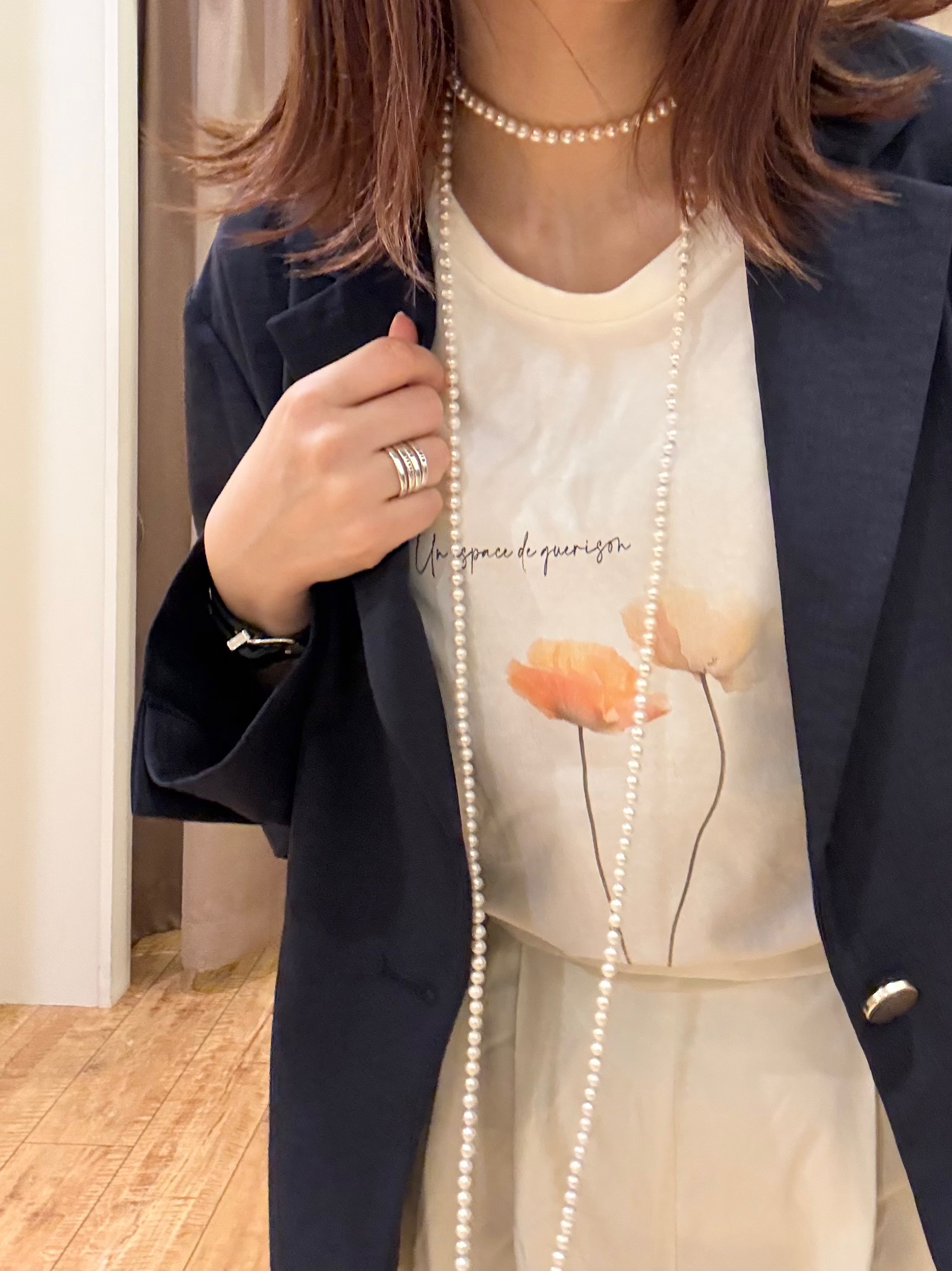 TAKIさんの「SHOO･LA･RUE｜【S-LL/プチプラ/柄が選べる】上品プリントTシャツ」を使ったコーディネート