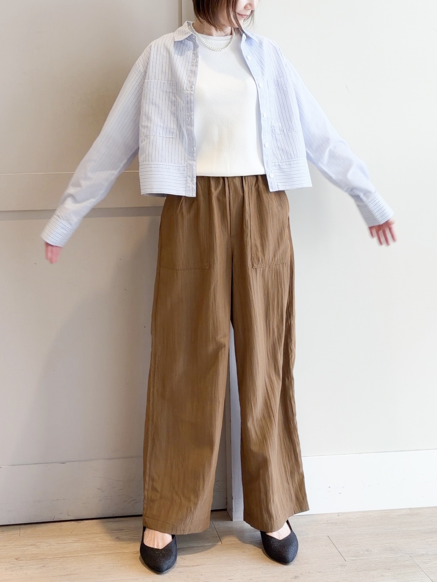 yamakoさんの「grove｜【イージーケア】麻混クロップドシャツ」を使ったコーディネート