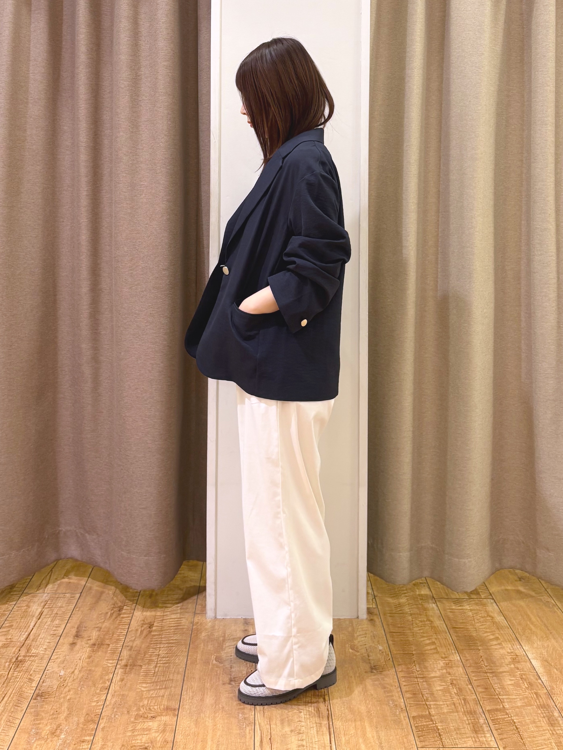 TAKIさんの「SHOO･LA･RUE｜【S-LL/プチプラ/柄が選べる】上品プリントTシャツ」を使ったコーディネート
