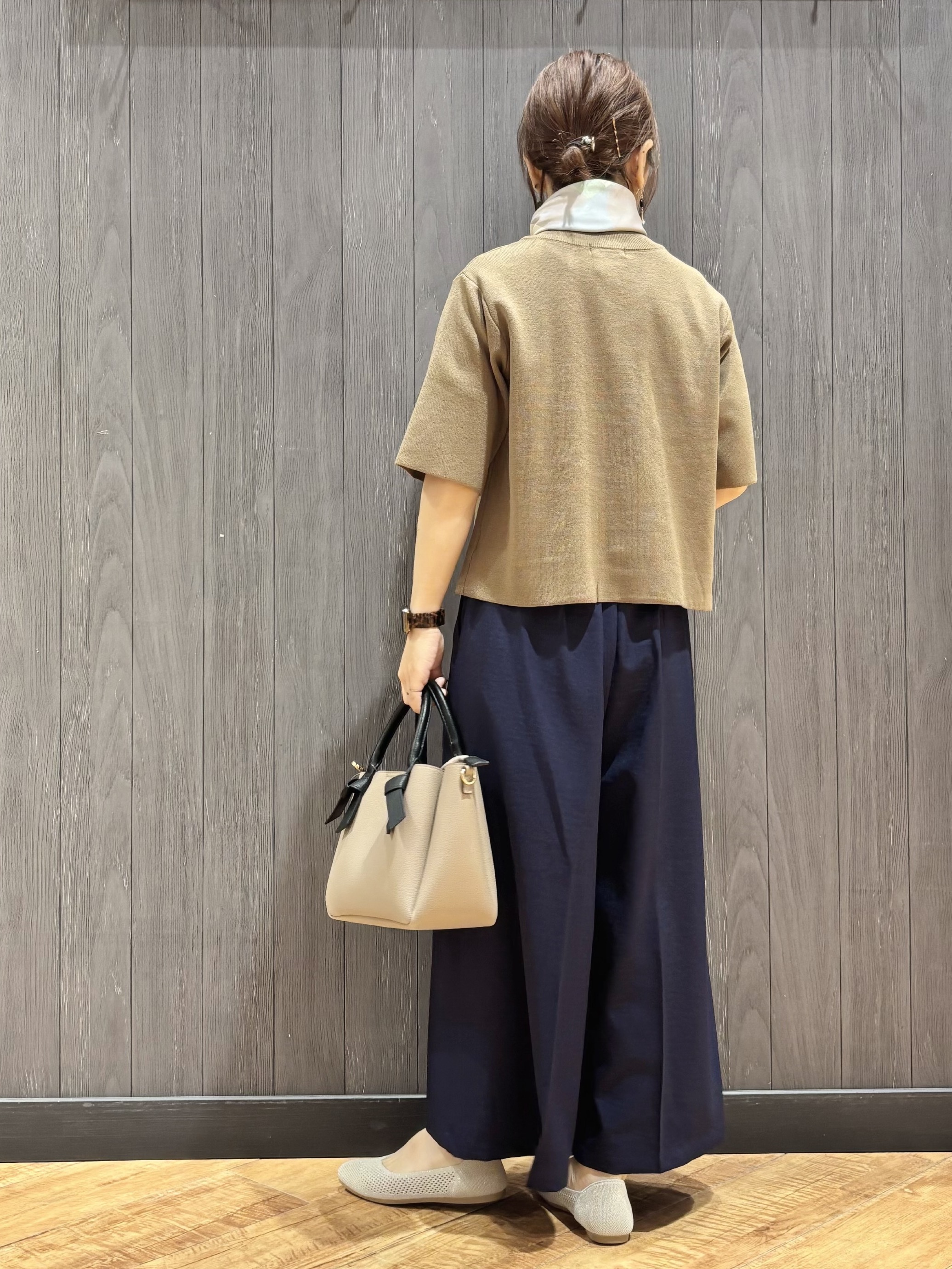 meiさんの「SHOO･LA･RUE｜【洗濯機可/S-LL】ハイウエストで美脚見え リボンクロップドワイドパンツ」を使ったコーディネート