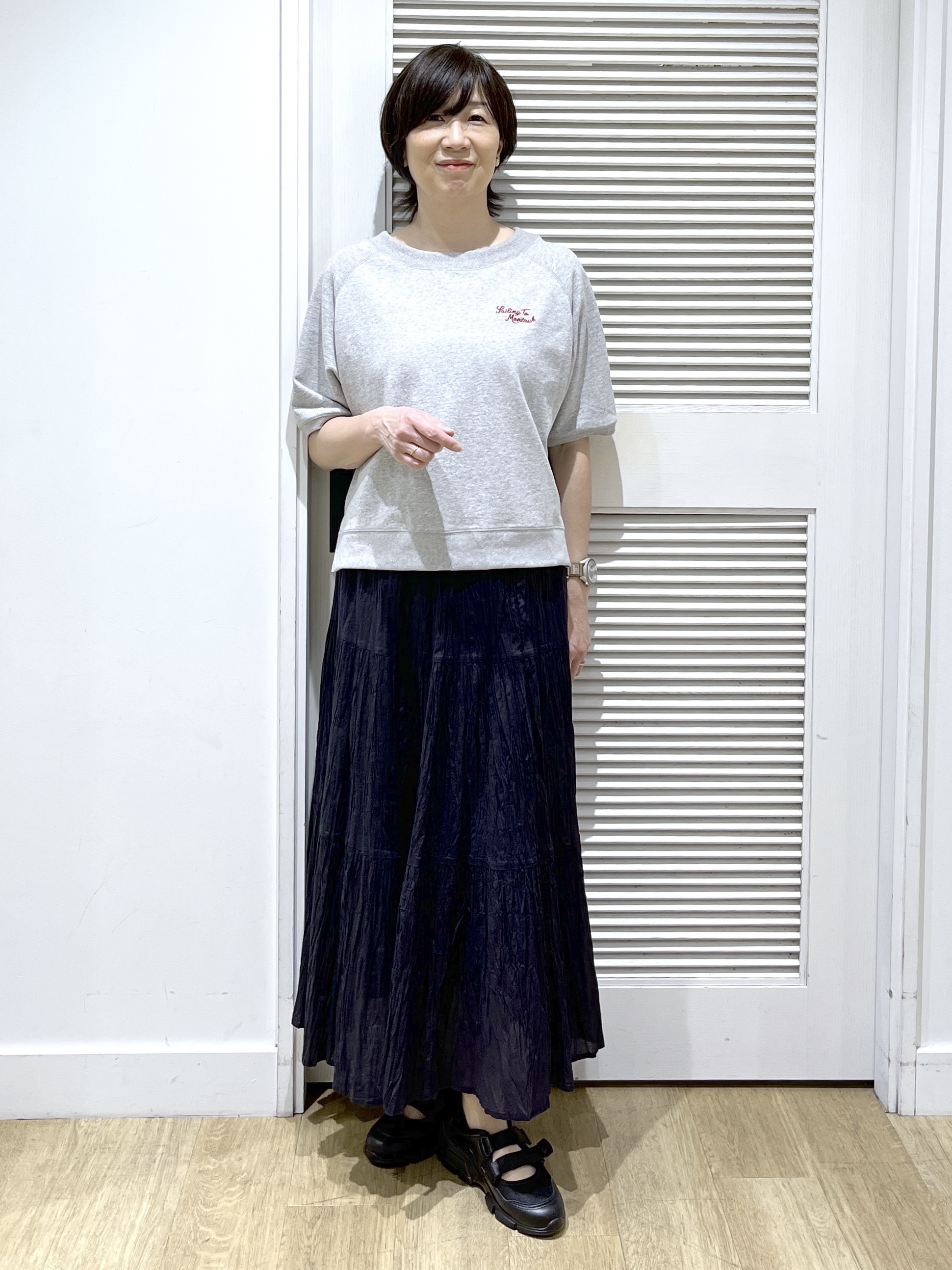 Miyazakiさんの「Dessin｜【洗える】ミニ裏毛刺繍ロゴプルオーバー」を使ったコーディネート