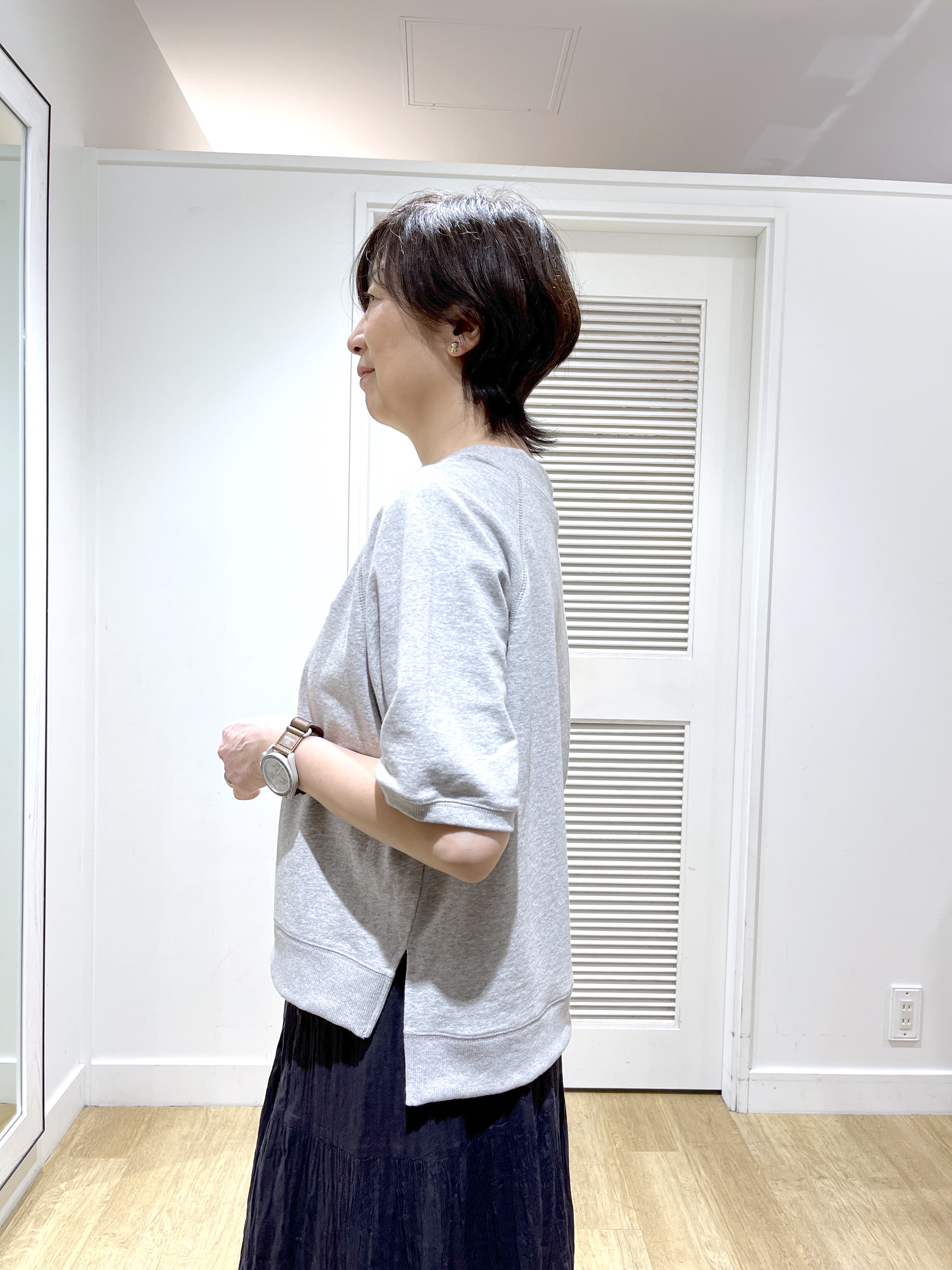 Miyazakiさんの「Dessin｜【洗える】ミニ裏毛刺繍ロゴプルオーバー」を使ったコーディネート