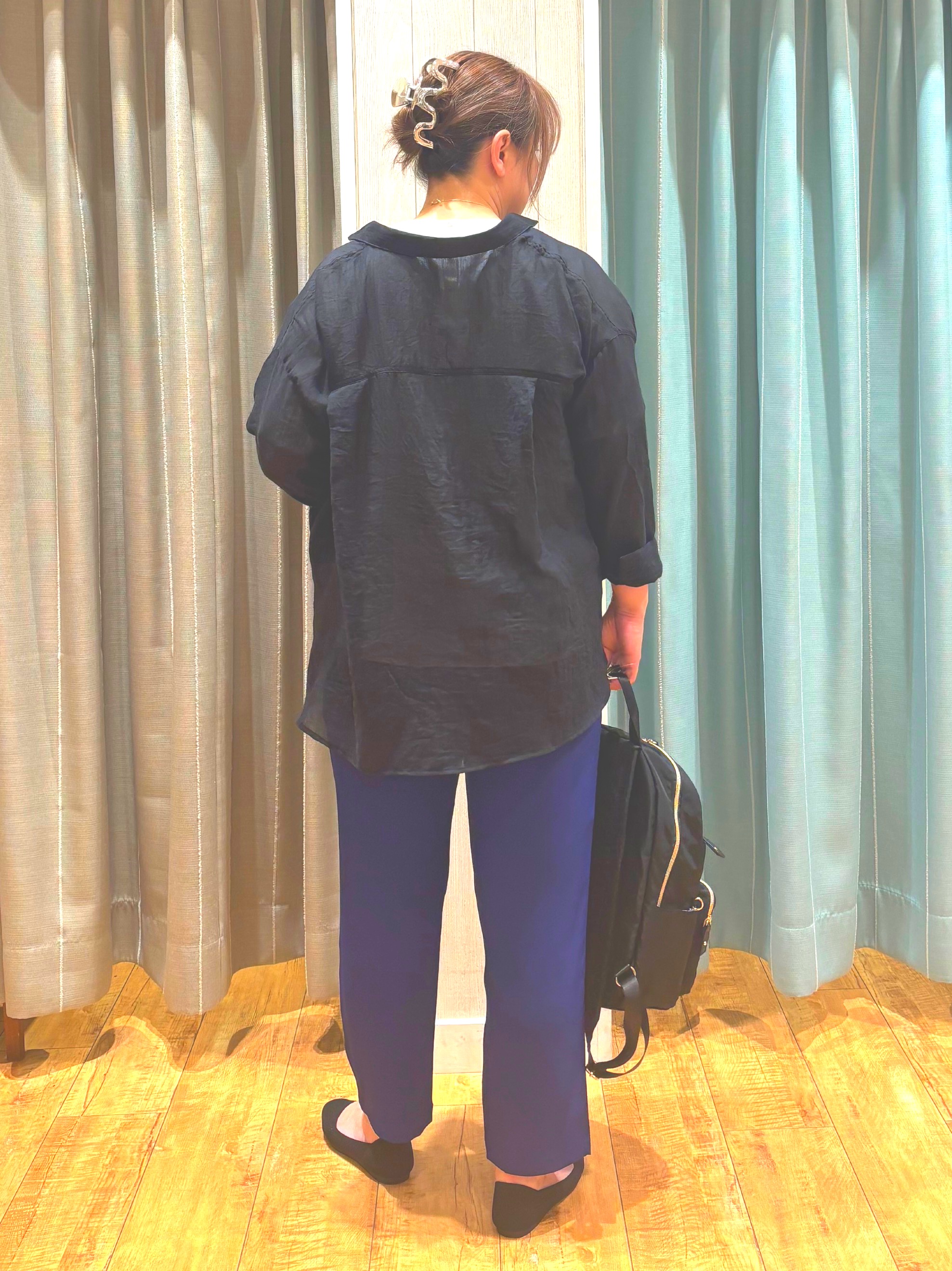 HANAさんの「SHOO･LA･RUE｜【ひんやり/UV/S-LL】お袖ふんわり二の腕カバー ぷっくりラメプリントTシャツ」を使ったコーディネート