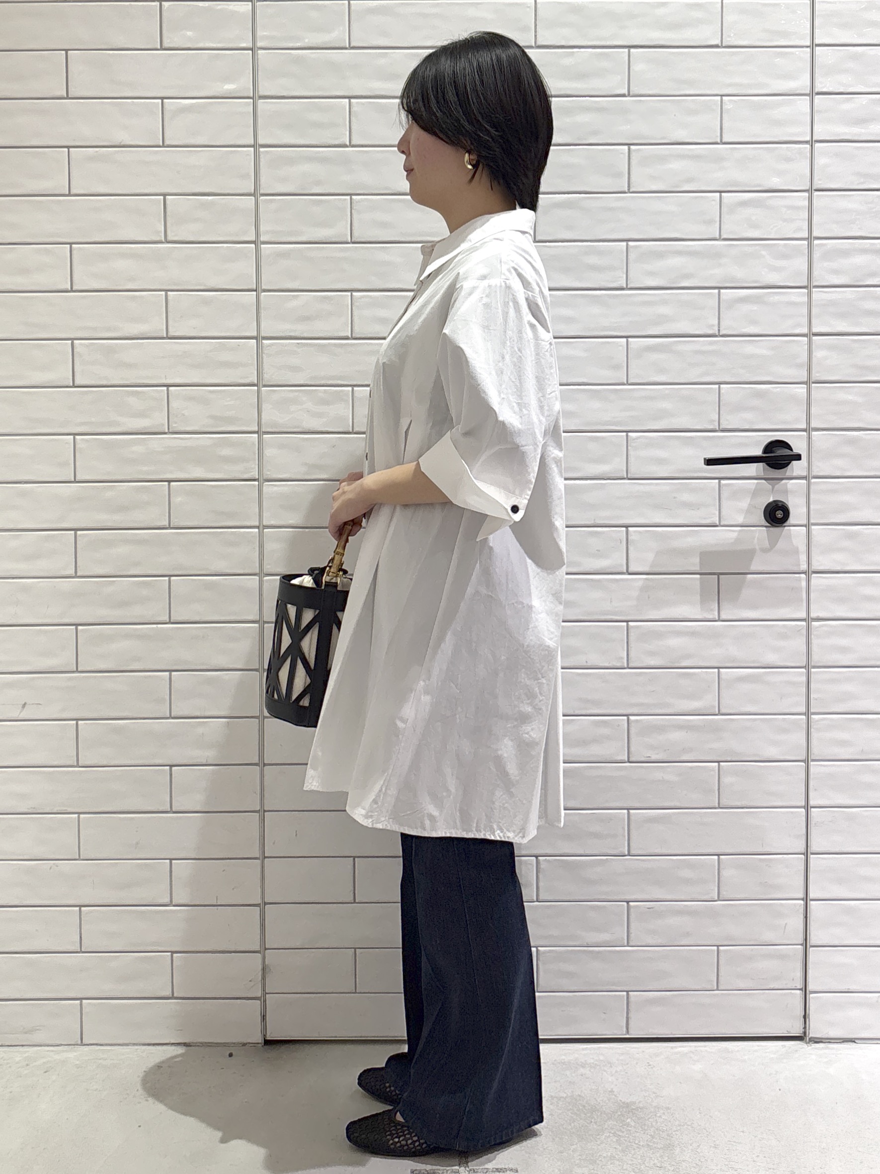 ayumiさんの「OPAQUE.CLIP｜プリーツミニシャツワンピース【洗濯機OK】」を使ったコーディネート