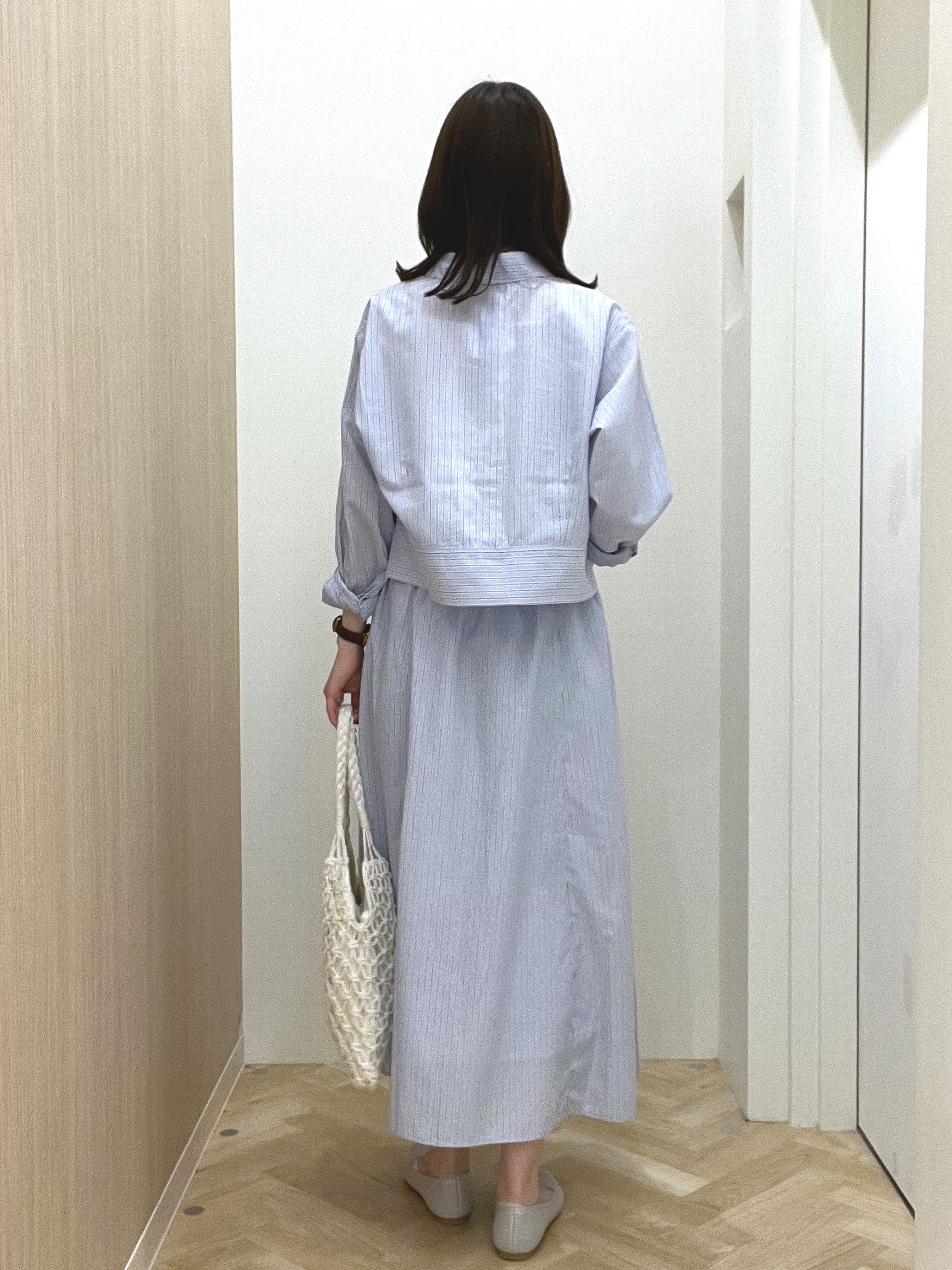  おまつさんの「grove｜【イージーケア】麻混クロップドシャツ」を使ったコーディネート