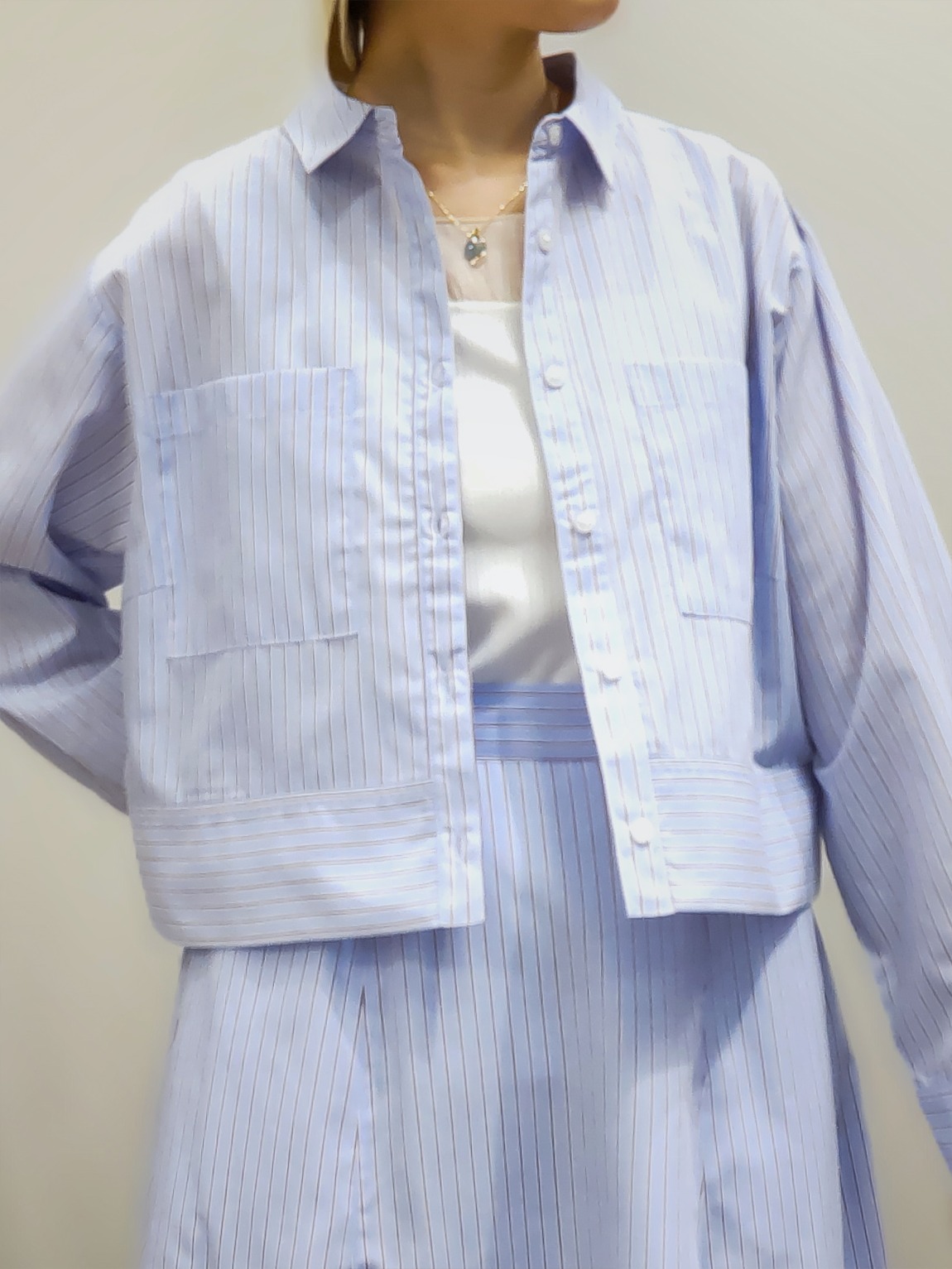 やまちゃんさんの「grove｜【イージーケア】麻混クロップドシャツ」を使ったコーディネート