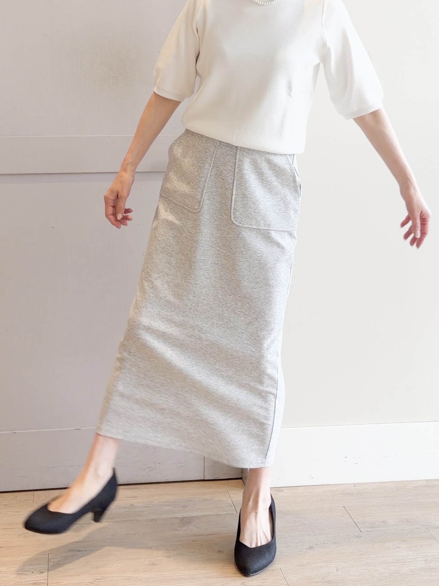 yamakoさんの「grove｜【貴島明日香さん着用・大人のリラックススタイル】テープヤーン ボートネックニット」を使ったコーディネート