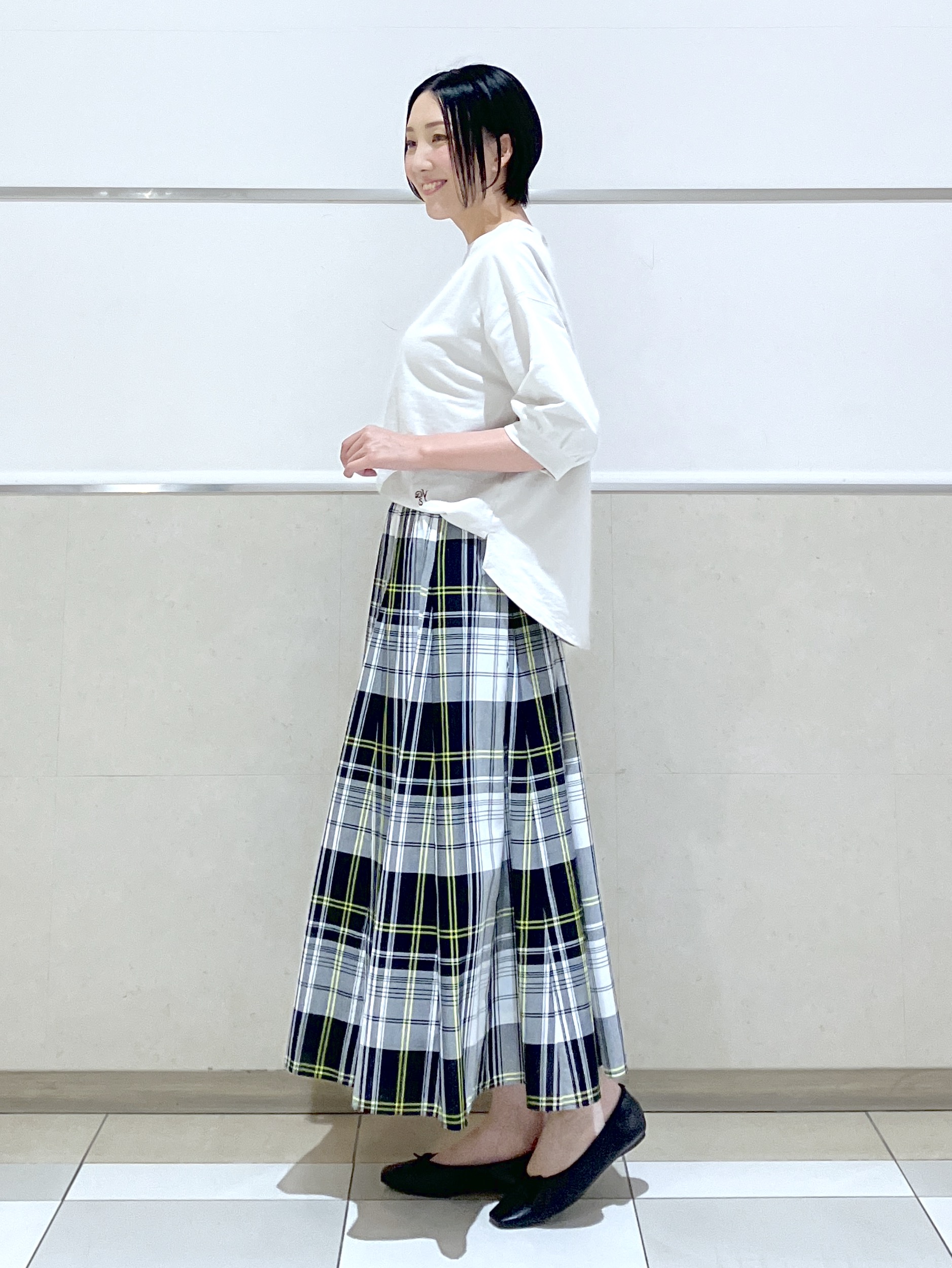 eriko さんの「Dessin｜【360度可愛い】バックヘンリーカットソー5分袖」を使ったコーディネート