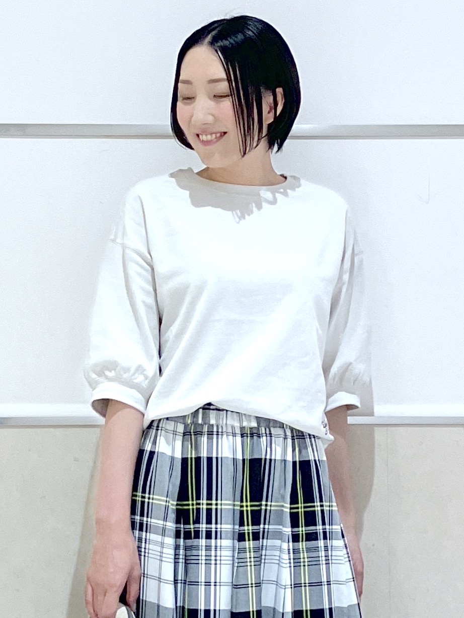 eriko さんの「Dessin｜【360度可愛い】バックヘンリーカットソー5分袖」を使ったコーディネート