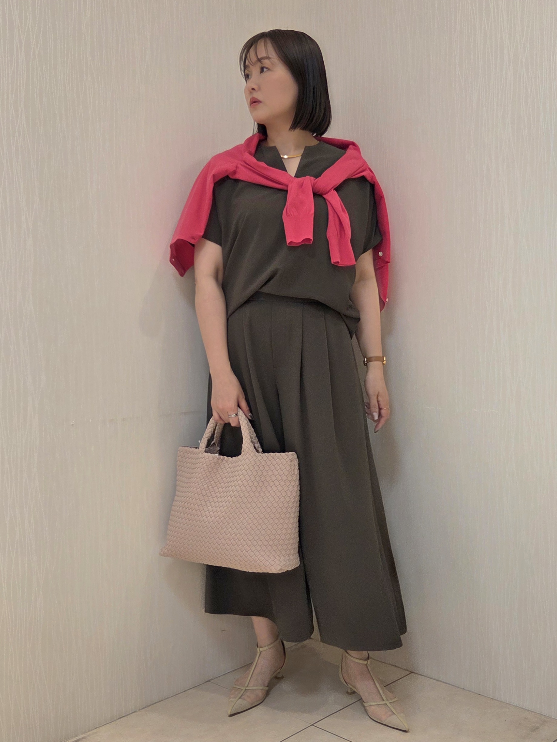 naokoさんの「UNTITLED｜◆【9色展開/アンサンブル可】コットンクルーネックカーディガン」を使ったコーディネート