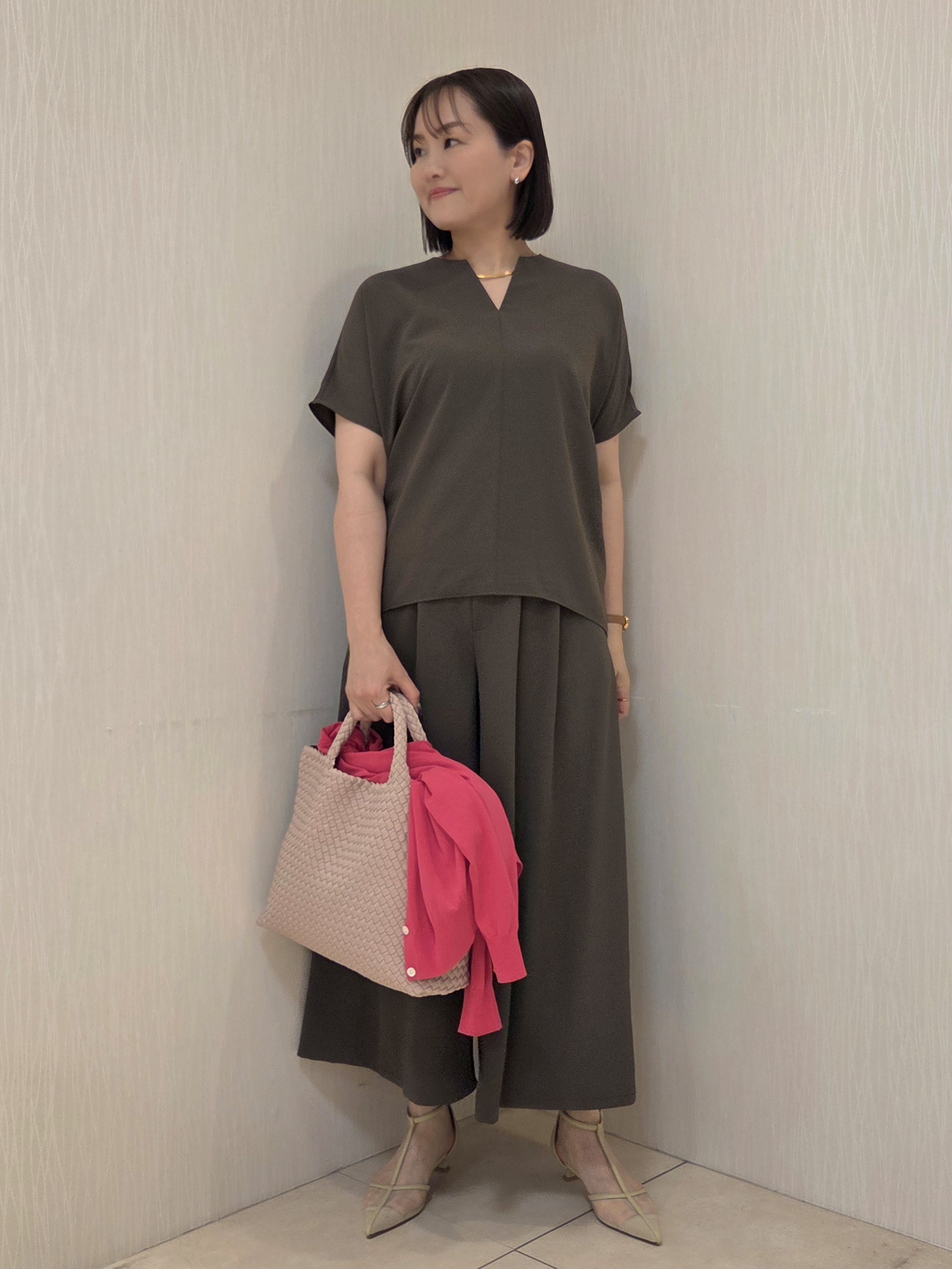 naokoさんの「UNTITLED｜◆【9色展開/アンサンブル可】コットンクルーネックカーディガン」を使ったコーディネート