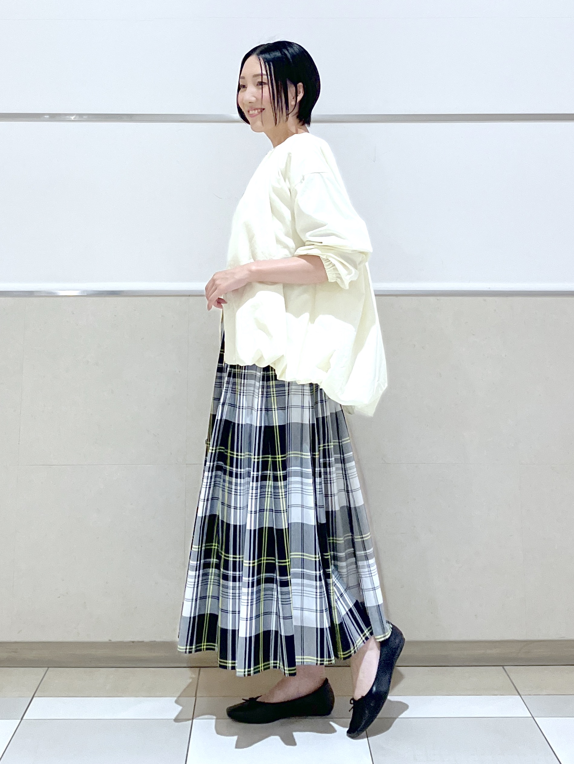 eriko さんの「Dessin｜【360度可愛い】バックヘンリーカットソー5分袖」を使ったコーディネート