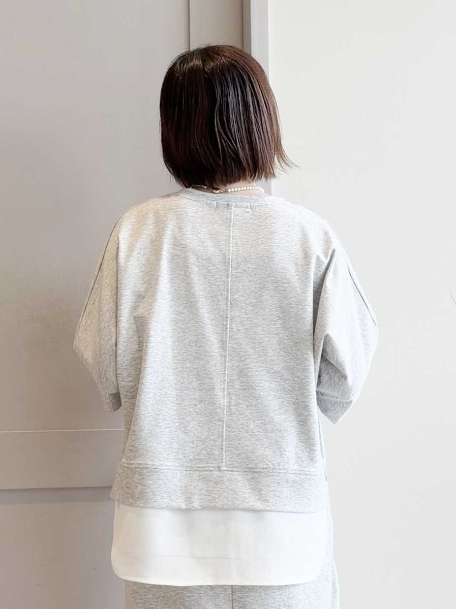 yamakoさんの「grove｜【貴島明日香さん着用・大人のリラックススタイル】テープヤーン ボートネックニット」を使ったコーディネート