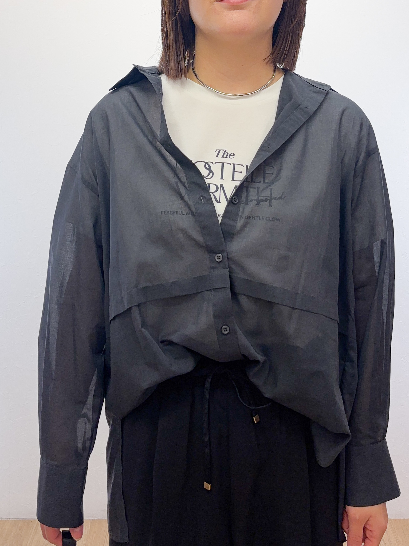 Takeさんの「OPAQUE.CLIP｜シアーローンシャツ【洗濯機OK】」を使ったコーディネート