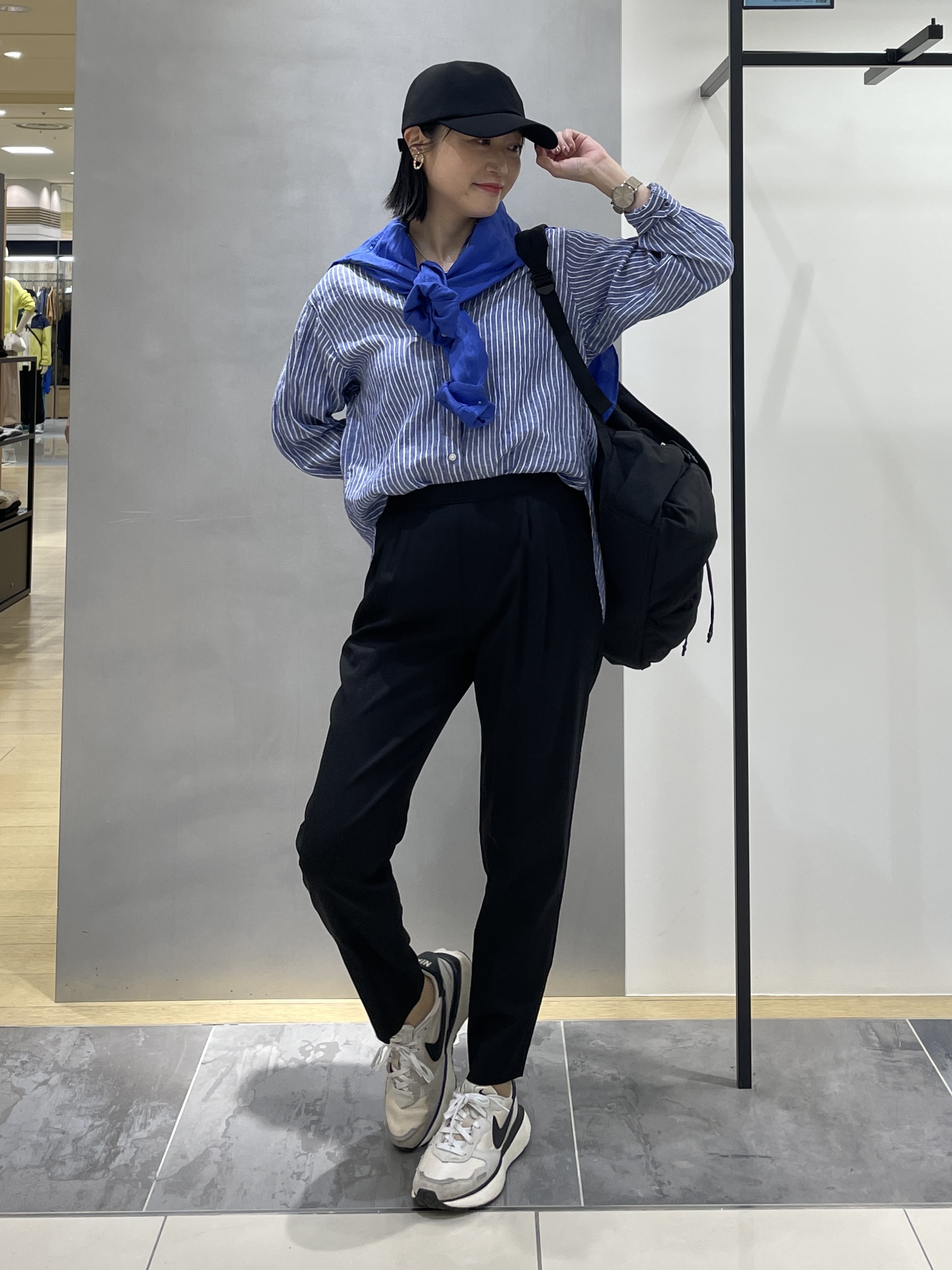 shihoさんの「INDIVI｜【接触冷感／2WAY】カシュクールリネンシャツ」を使ったコーディネート