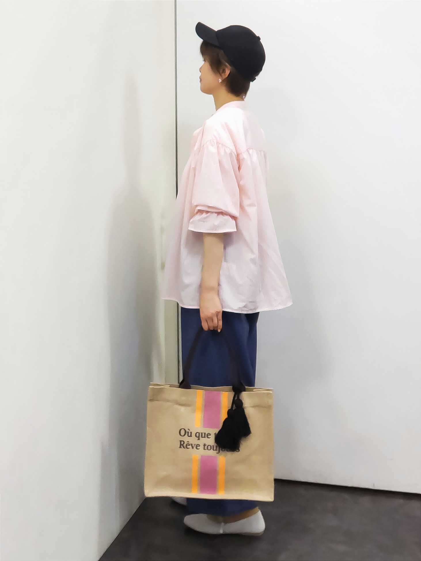 やまちゃんさんの「grove｜【イージーケア】麻混スタンドギャザーシャツ」を使ったコーディネート