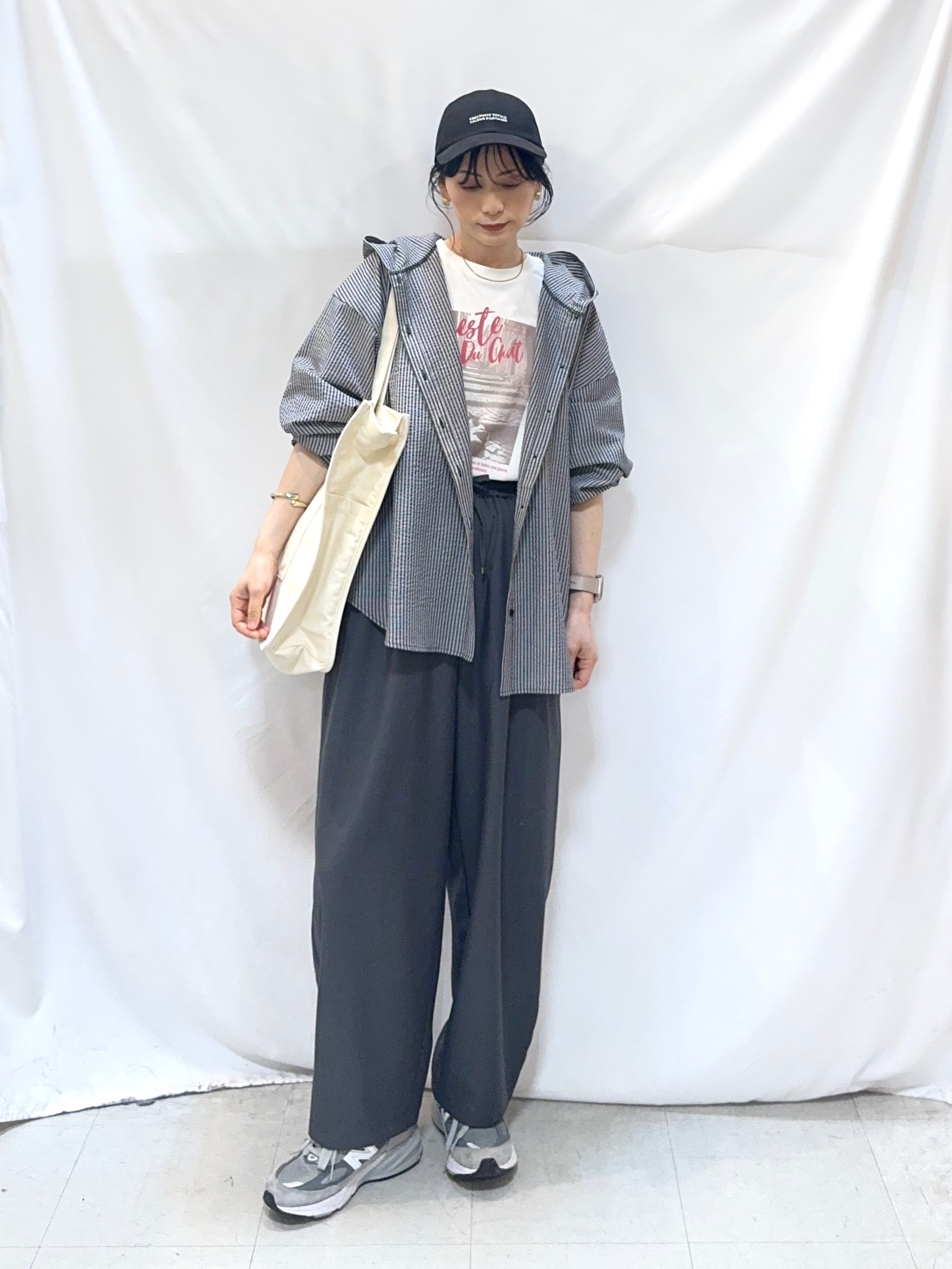 𝐇𝐢𝐫𝐨𝐦𝐢さんの「SHOO･LA･RUE｜【綿100％/S-LL/プチプラ】選べる3柄 プリントアソートTシャツ」を使ったコーディネート