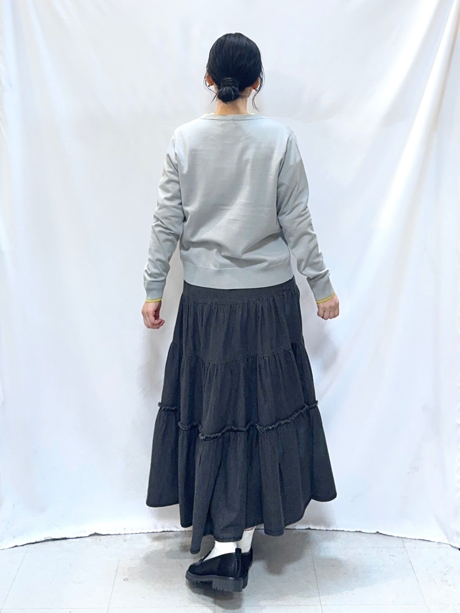 𝐇𝐢𝐫𝐨𝐦𝐢さんの「SHOO･LA･RUE｜【綿100％/S-LL/プチプラ】選べる3柄 プリントアソートロンT」を使ったコーディネート