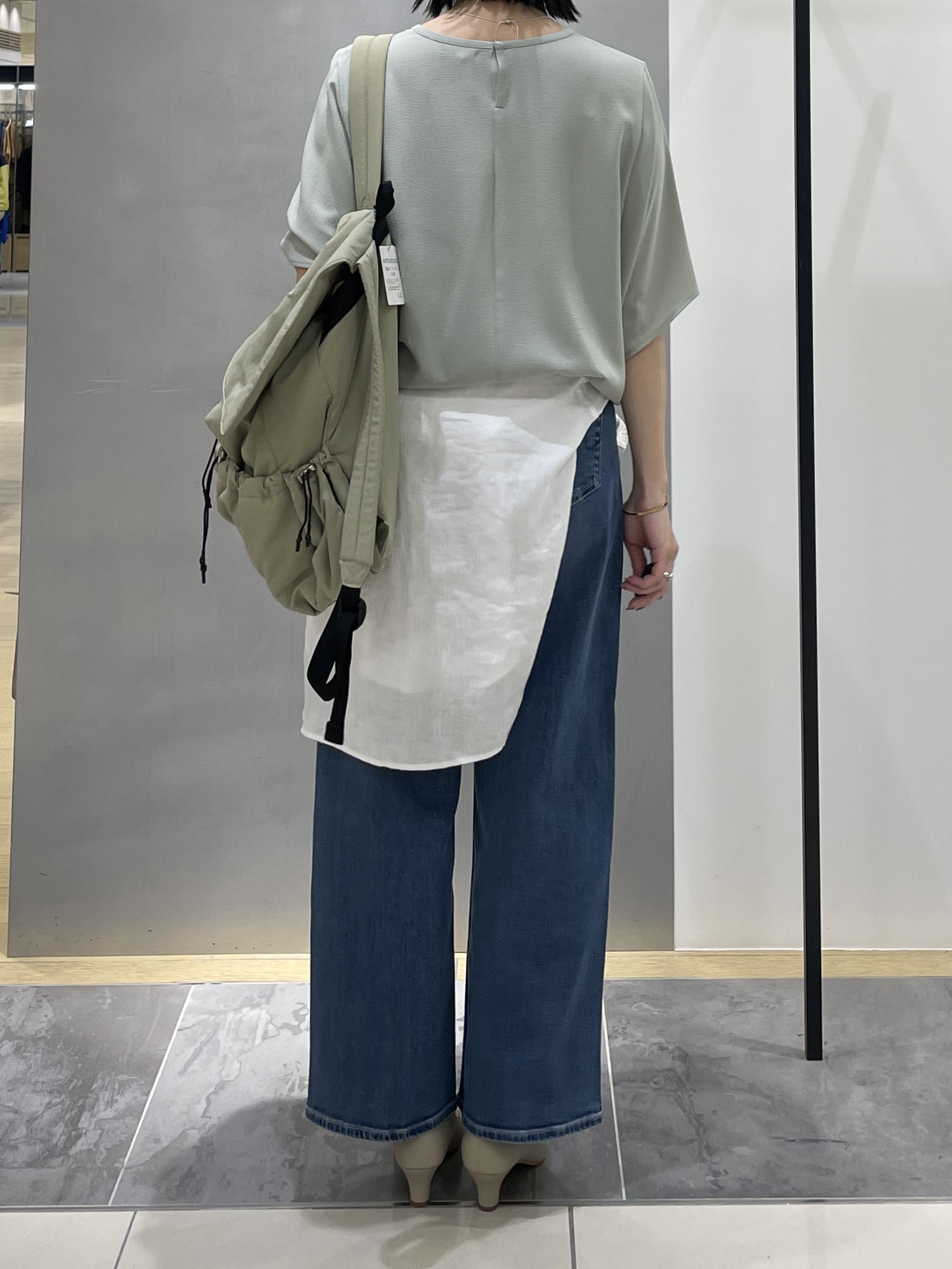 shihoさんの「INDIVI｜【洗える／2WAY／裾ドロスト付き】 ドルマンスリーブチュニックトップス」を使ったコーディネート