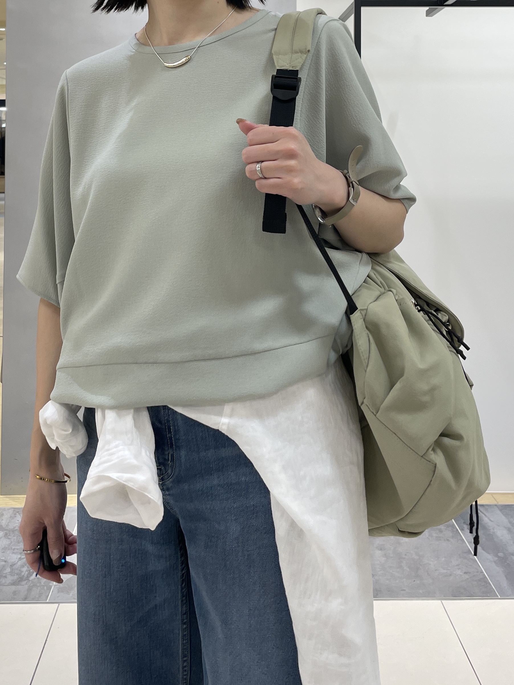 shihoさんの「INDIVI｜【洗える／2WAY／裾ドロスト付き】 ドルマンスリーブチュニックトップス」を使ったコーディネート