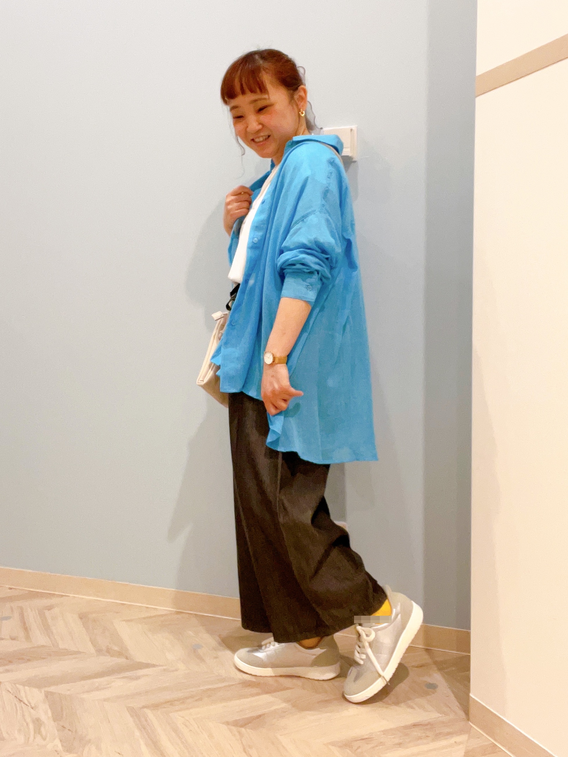 kitaさんの「SHOO･LA･RUE｜【体型カバー】ふんわり質感 やわらかこなれシアーシャツ」を使ったコーディネート