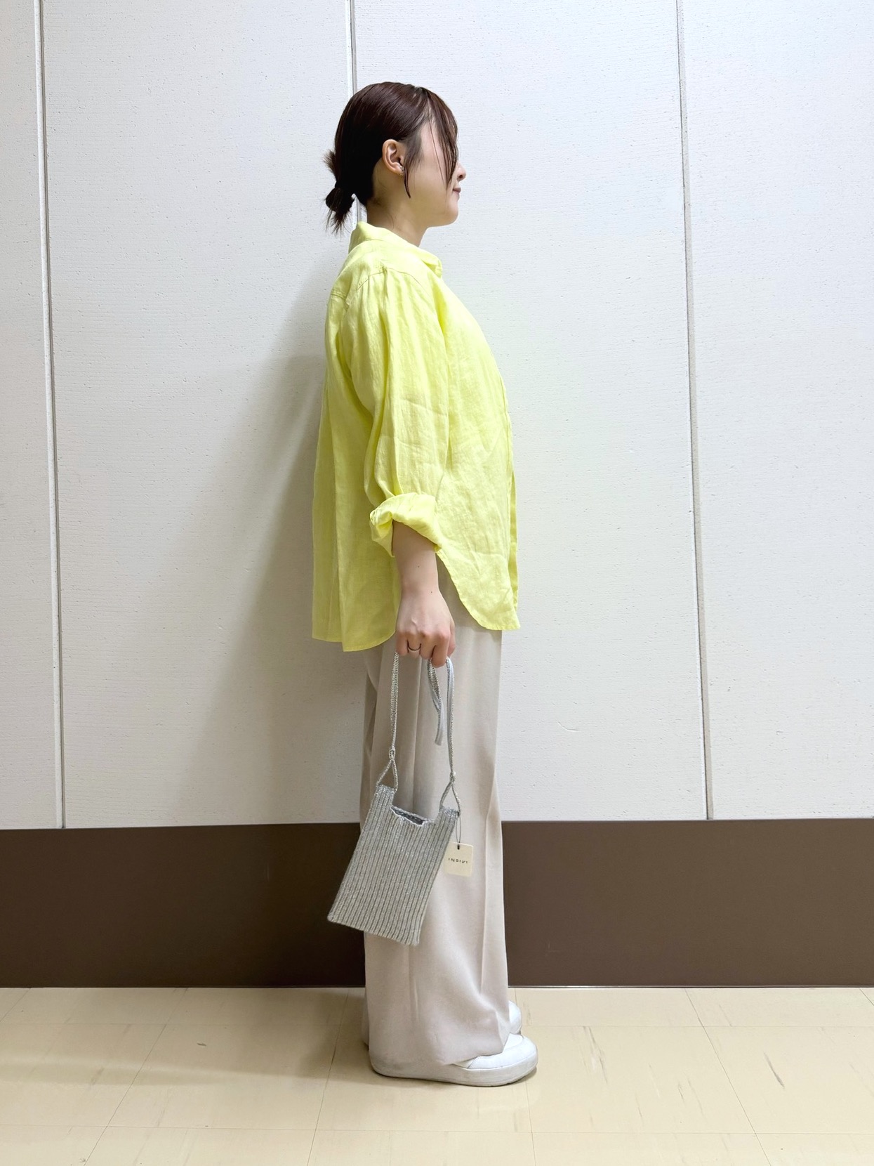 Rikoさんの「INDIVI｜【接触冷感／2WAY】カシュクールリネンシャツ」を使ったコーディネート