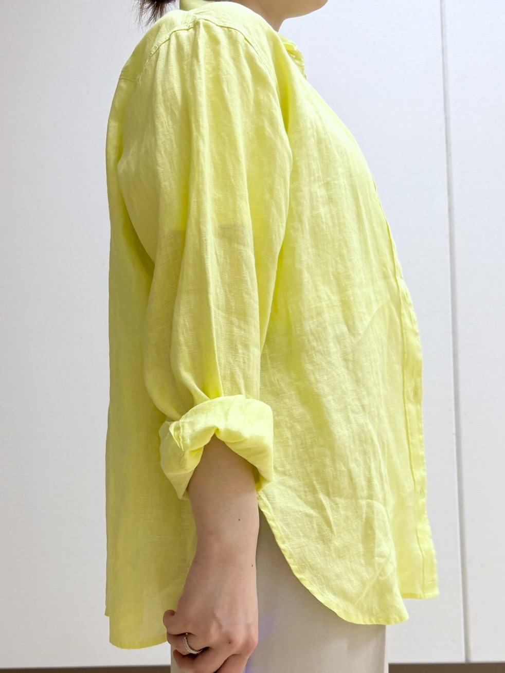 Rikoさんの「INDIVI｜【接触冷感／2WAY】カシュクールリネンシャツ」を使ったコーディネート