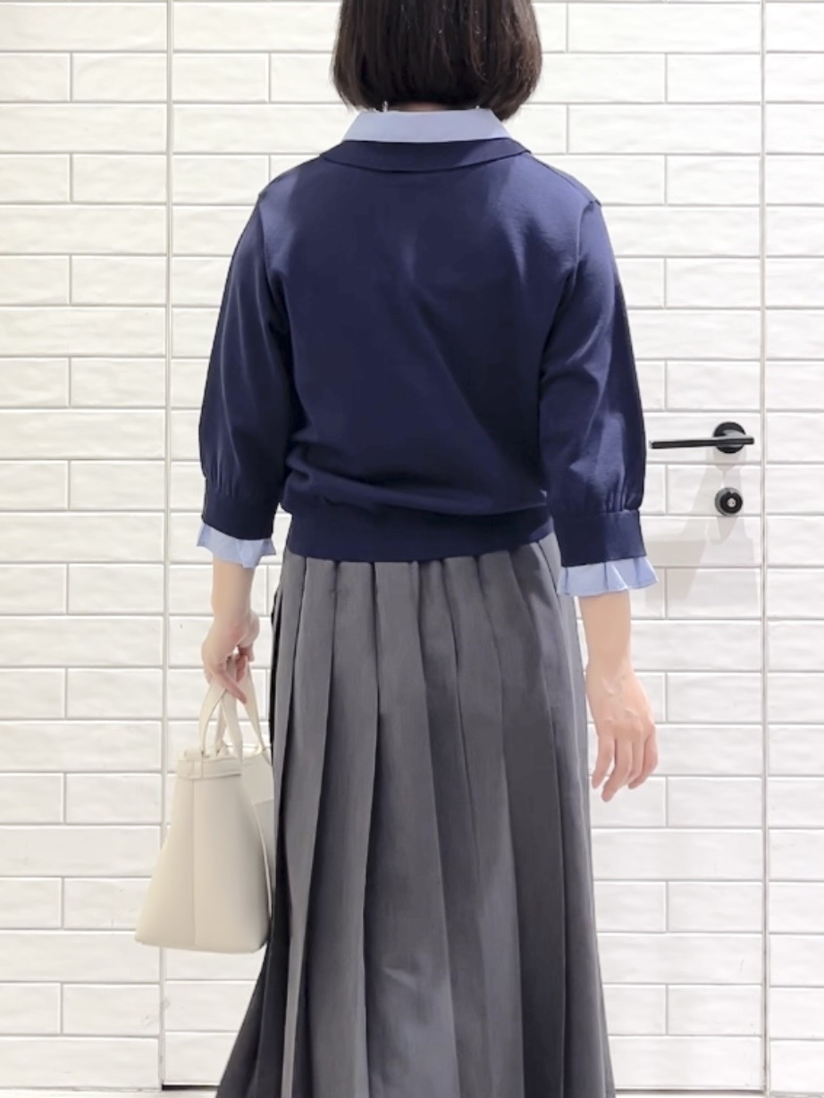 しおりさんの「OPAQUE.CLIP｜2WAY衿付きニット【洗濯機OK】」を使ったコーディネート