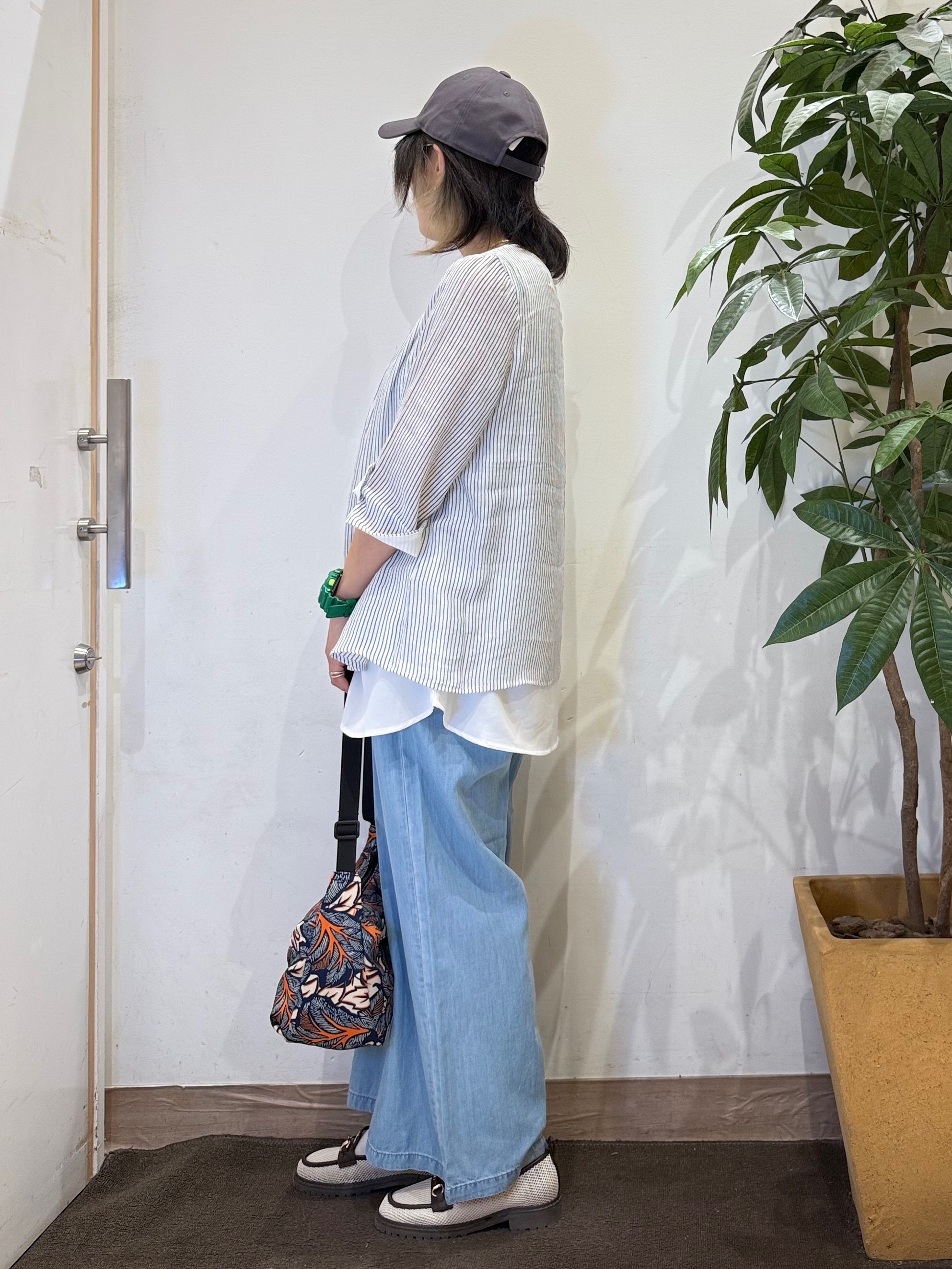 misakiさんの「SHOO･LA･RUE｜【洗濯機可/体型カバー】1枚でサマ見え 7分袖スラブレイヤード風トップス」を使ったコーディネート