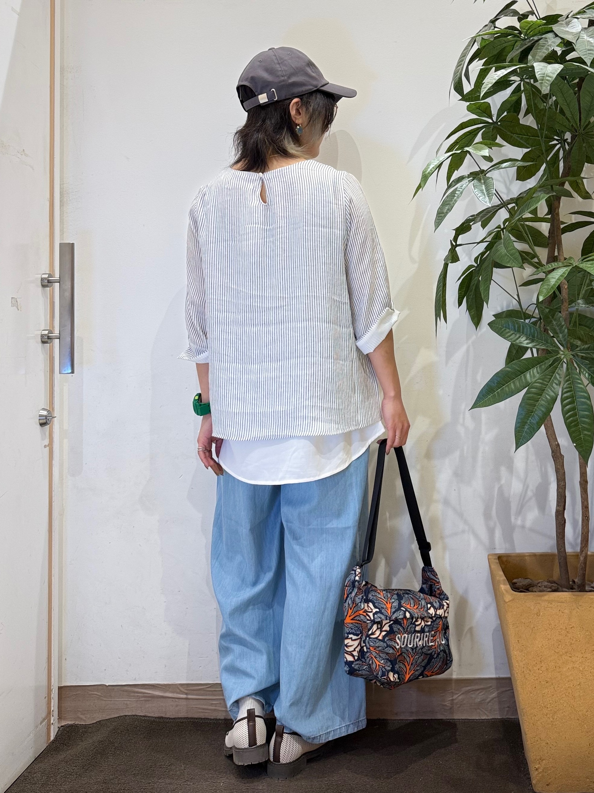 misakiさんの「SHOO･LA･RUE｜【洗濯機可/体型カバー】1枚でサマ見え 7分袖スラブレイヤード風トップス」を使ったコーディネート