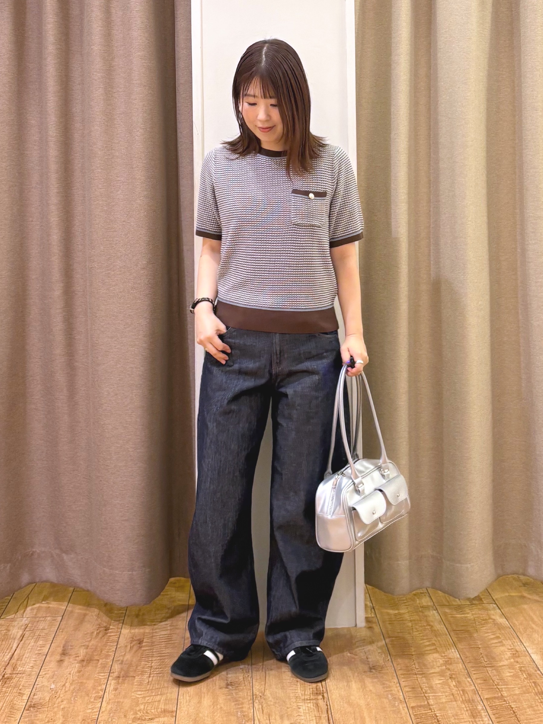 TAKIさんの「SHOO･LA･RUE｜【洗濯機可/S-LL】金ボタンが上品 カノコ編み配色クルーネックニット」を使ったコーディネート