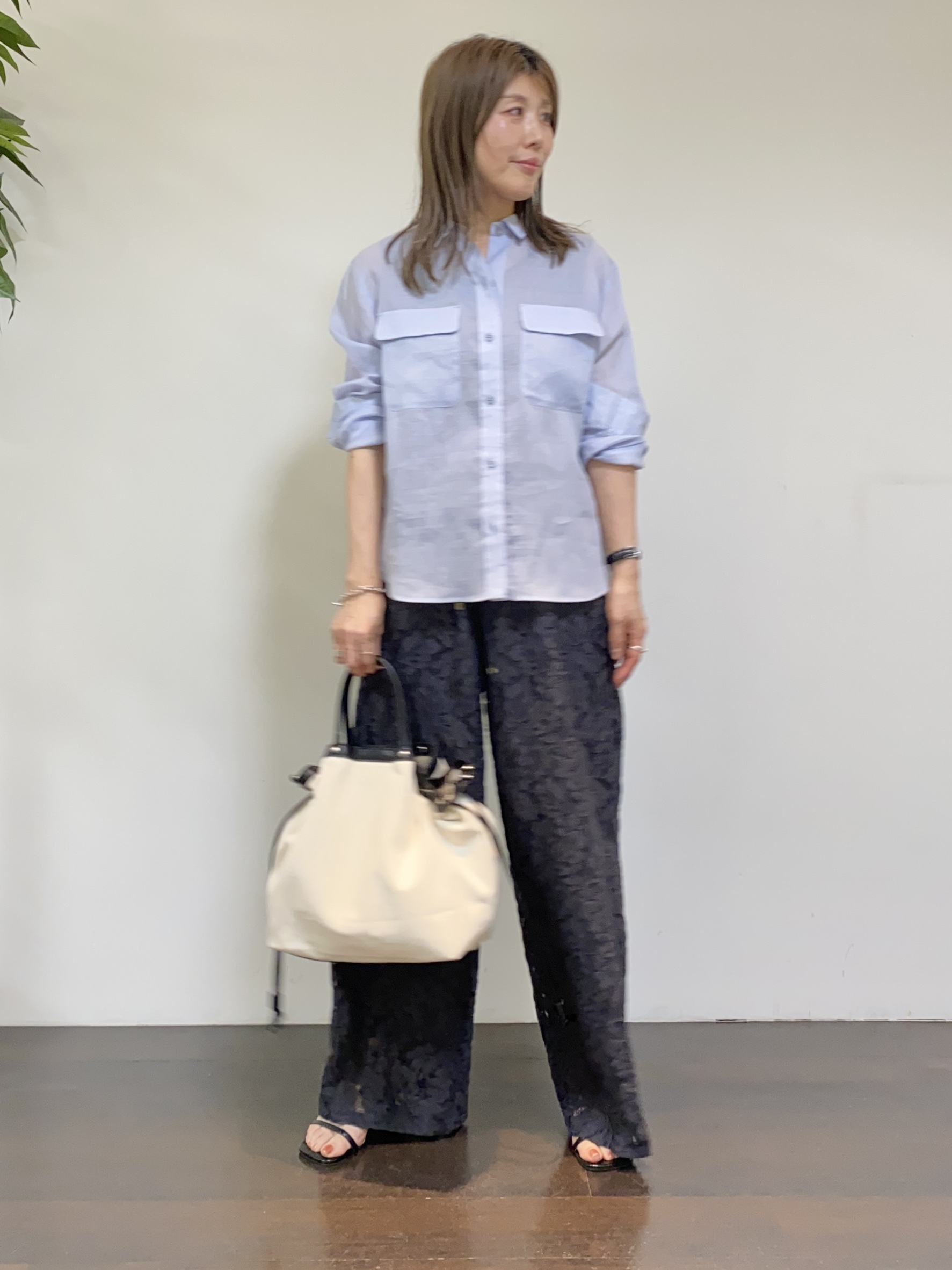 tomoさんの「UNTITLED｜【接触冷感】ドライタッチシャツ」を使ったコーディネート