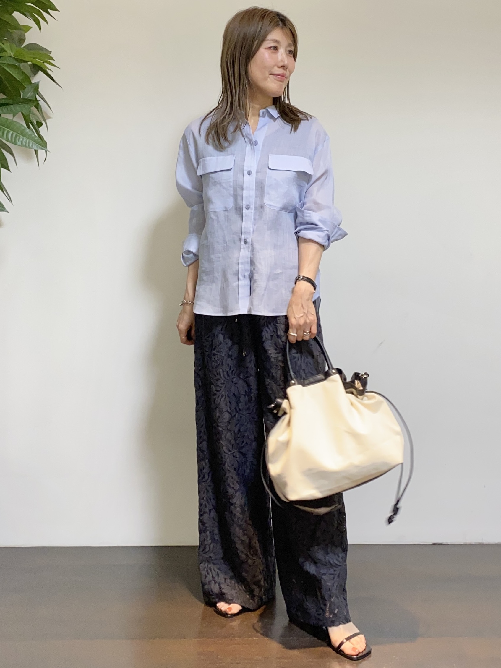 tomoさんの「UNTITLED｜【接触冷感】ドライタッチシャツ」を使ったコーディネート