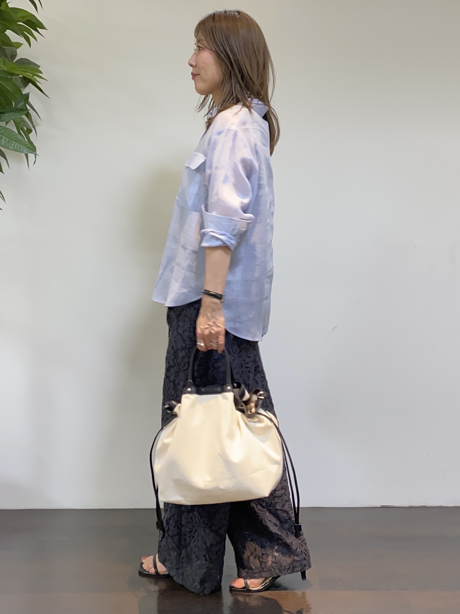 tomoさんの「UNTITLED｜【接触冷感】ドライタッチシャツ」を使ったコーディネート