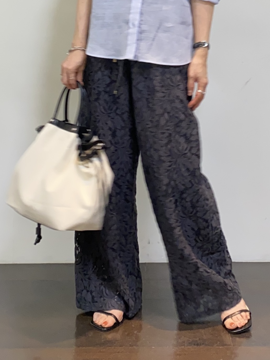 tomoさんの「UNTITLED｜【接触冷感】ドライタッチシャツ」を使ったコーディネート