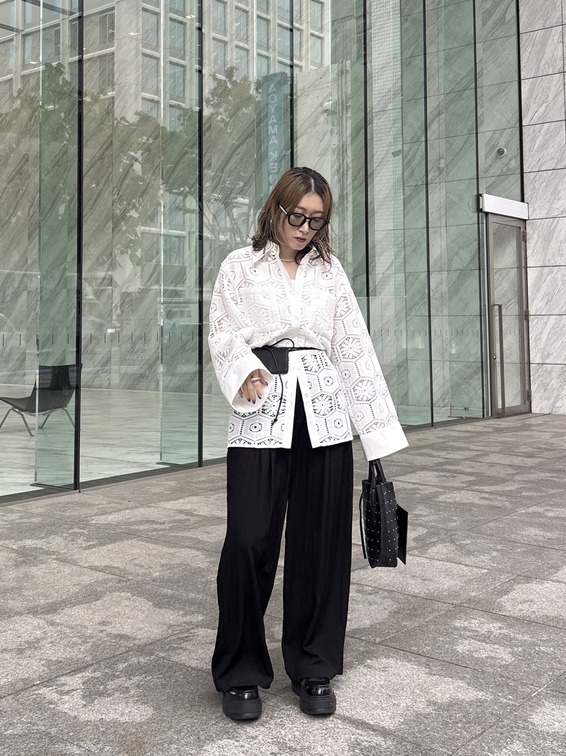 kotakiさんの「INDIVI｜幾何柄レースビッグシャツ」を使ったコーディネート