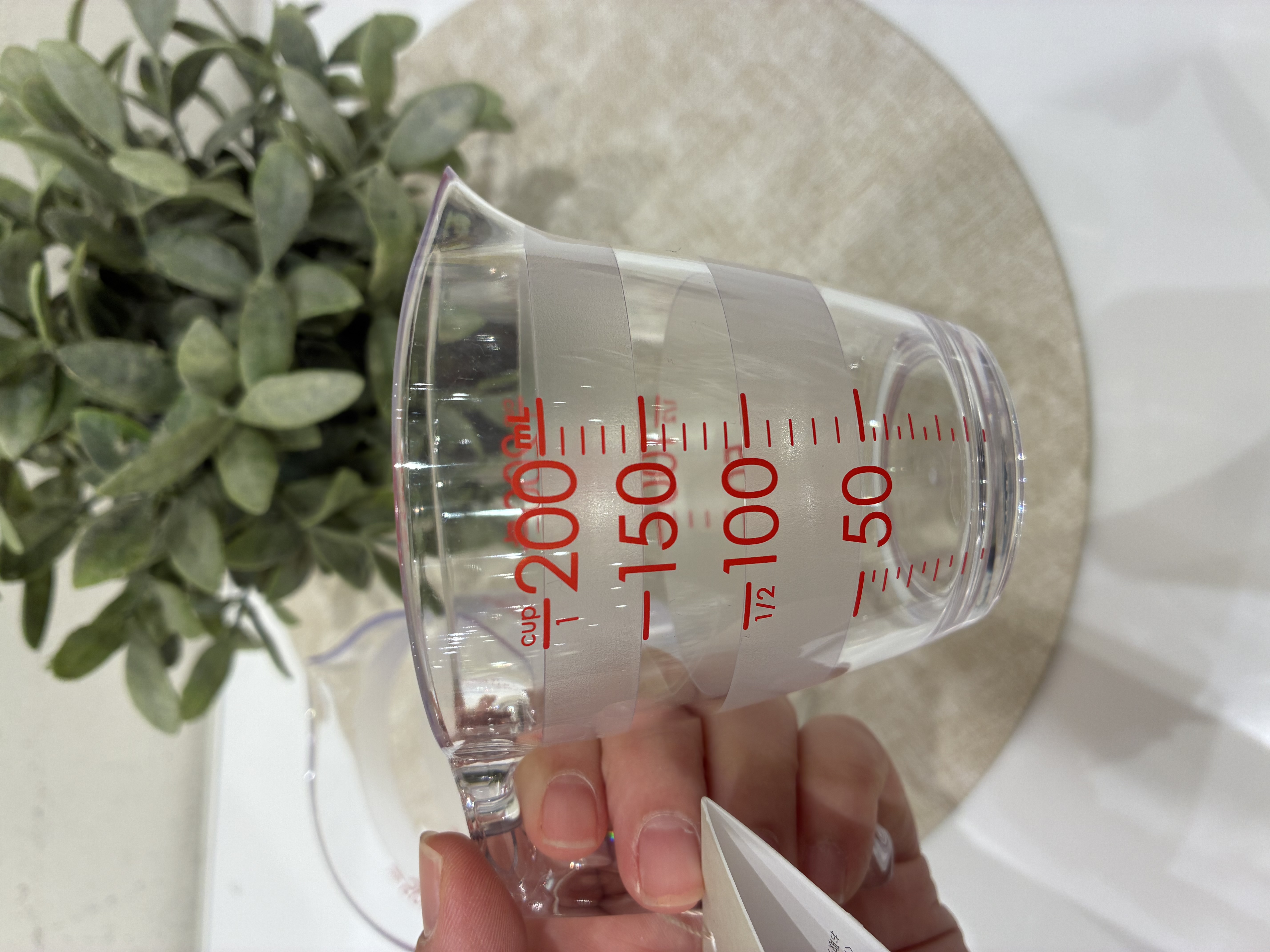 あーちゃんさんの「212 KITCHEN STORE｜目盛りが見やすい計量カップ 200ml クリア ＜marna マーナ＞」を使ったコーディネート