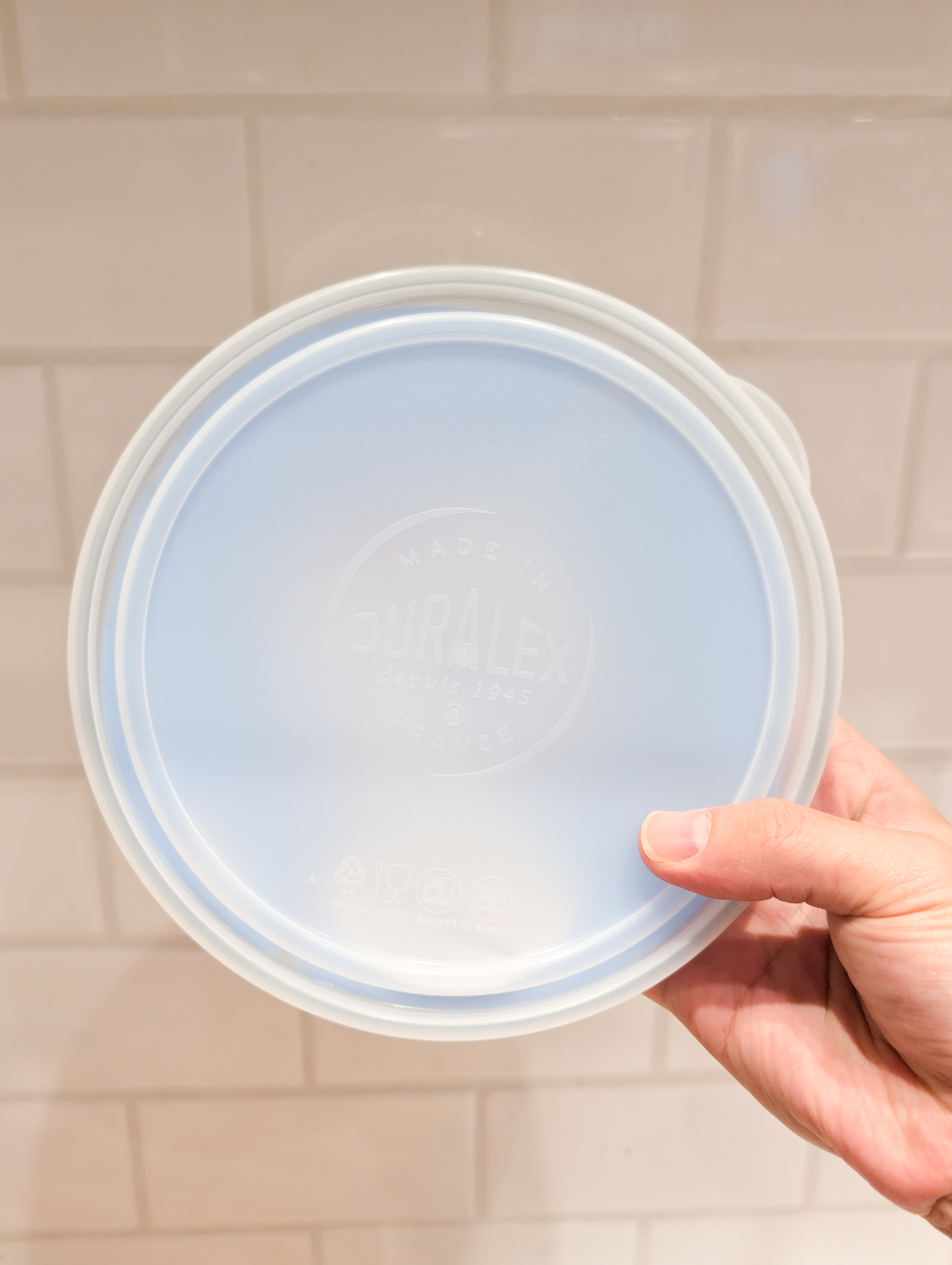 シモさんの「212 KITCHEN STORE｜白蓋つきラウンドボウル 0.5L ＜DURALEX  デュラレックス＞」を使ったコーディネート