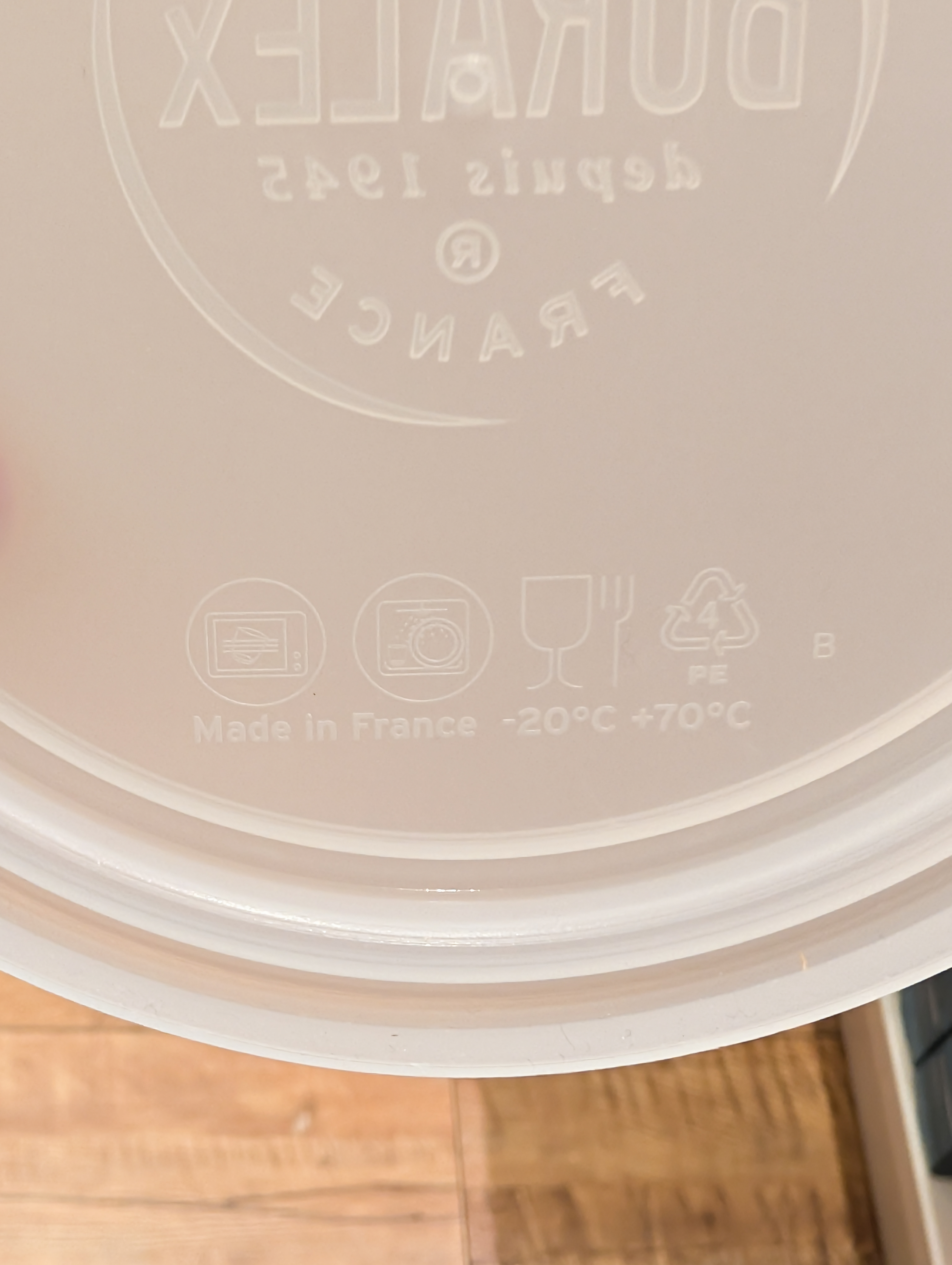 シモさんの「212 KITCHEN STORE｜白蓋つきラウンドボウル 0.5L ＜DURALEX  デュラレックス＞」を使ったコーディネート