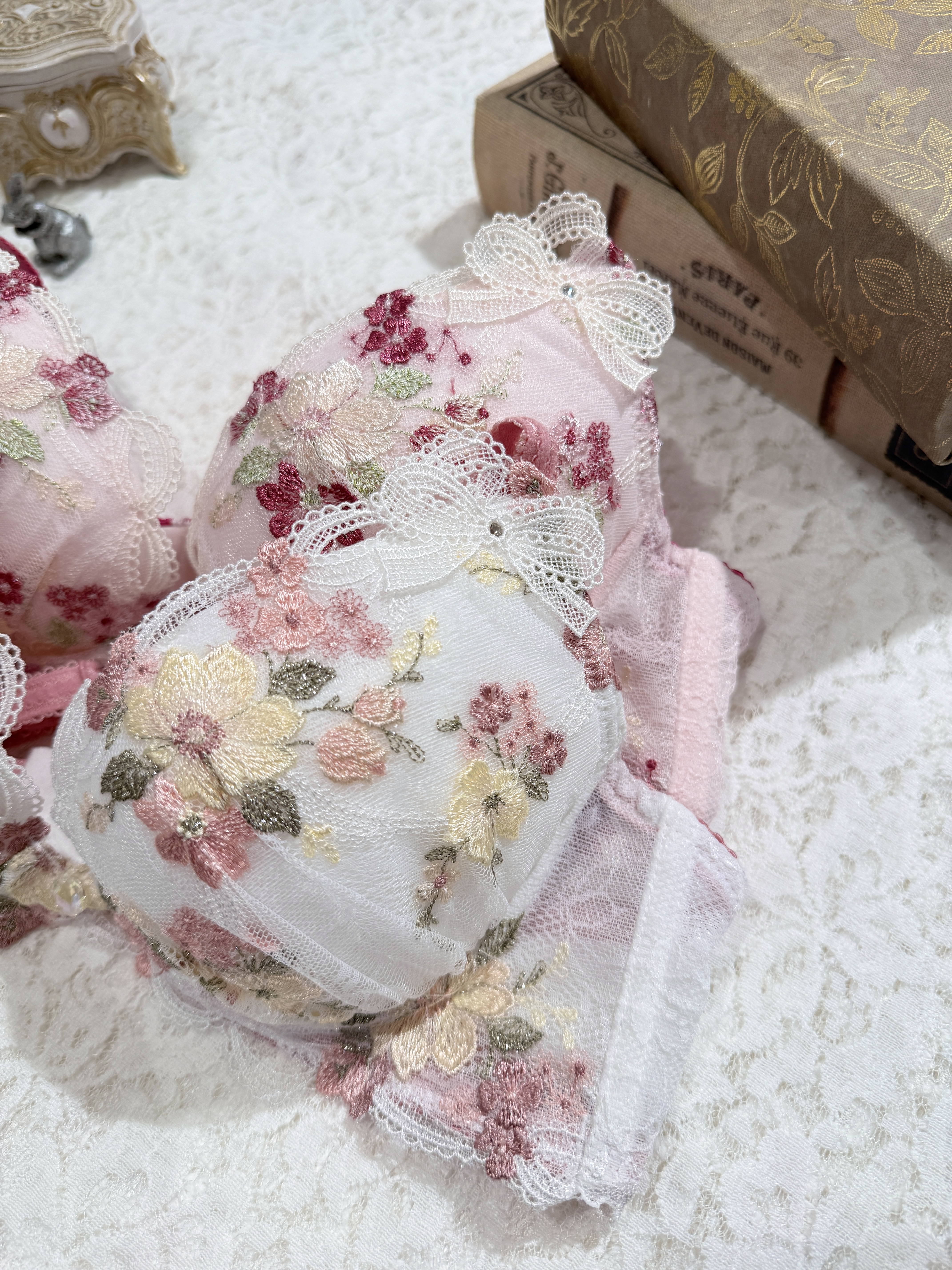 asaさんの「Risa Magli｜ダニエラ ブラジャー (B-C) ＜V Make Type＞」を使ったコーディネート