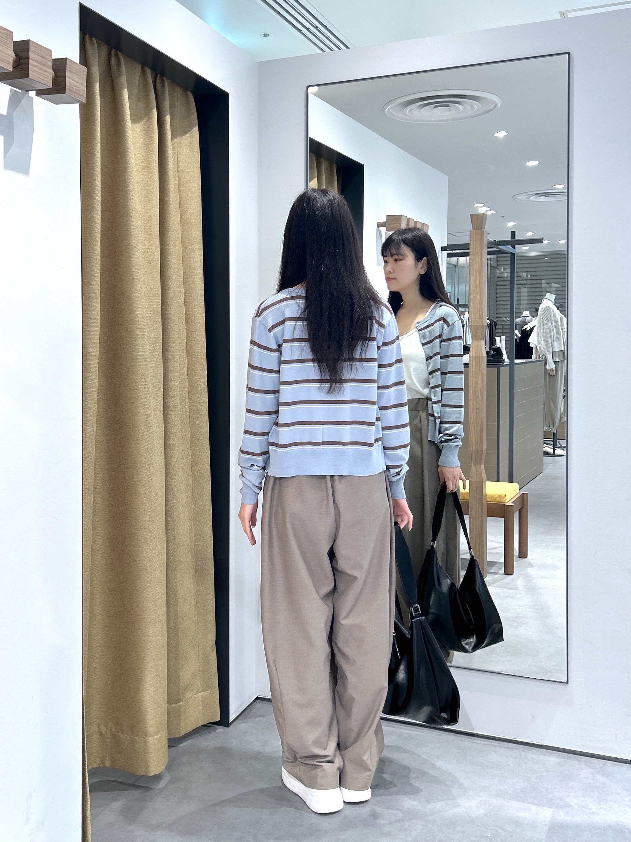Renoさんの「INDIVI｜【一部店舗限定】クルーネックボーダーカーディガン」を使ったコーディネート