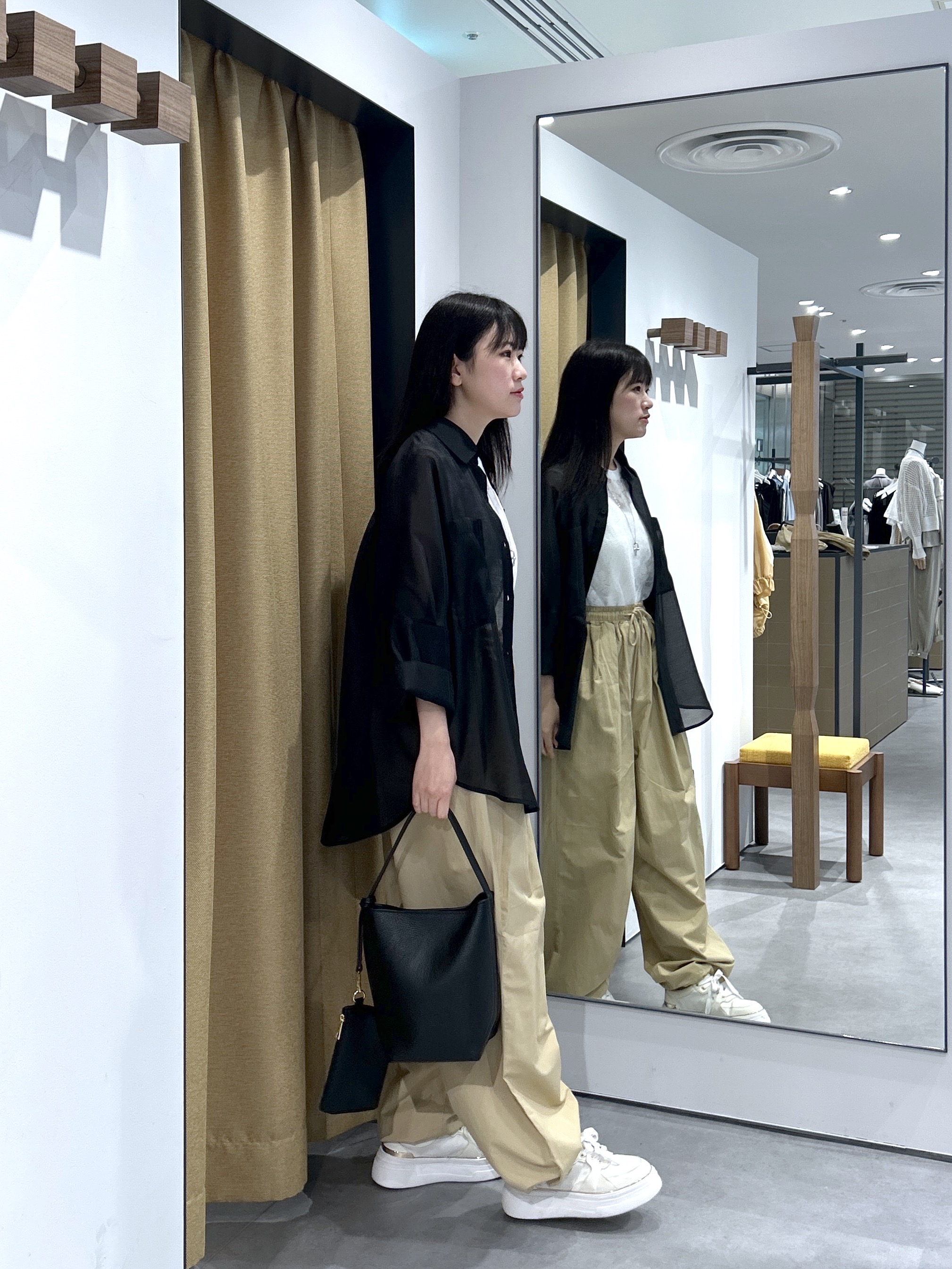 Renoさんの「INDIVI｜【接触冷感】シアーコクーンブラウス」を使ったコーディネート