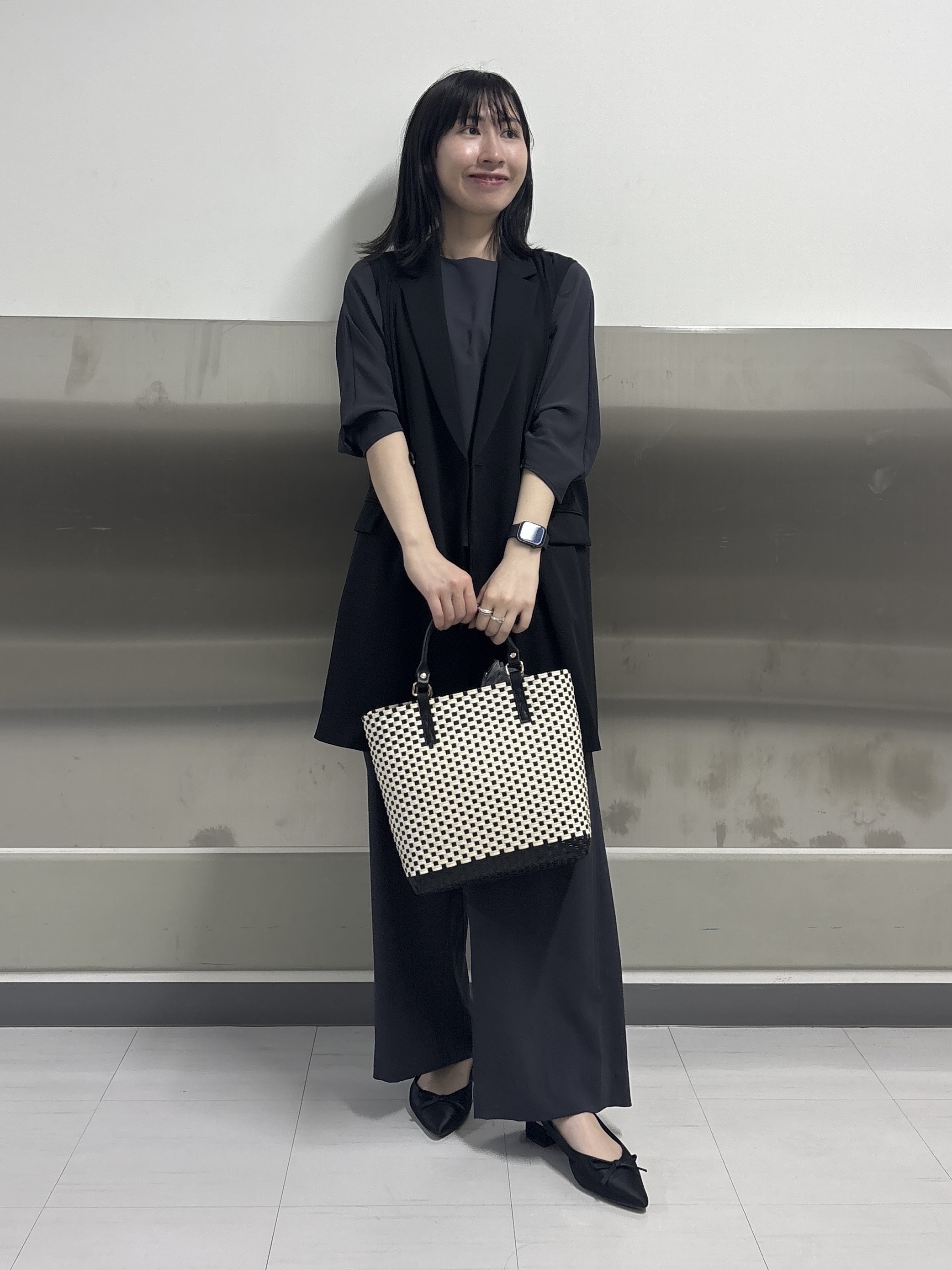 Yoshimiさんの「INDIVI｜【接触冷感／透湿／着る日傘】颯爽ジレジャケット」を使ったコーディネート