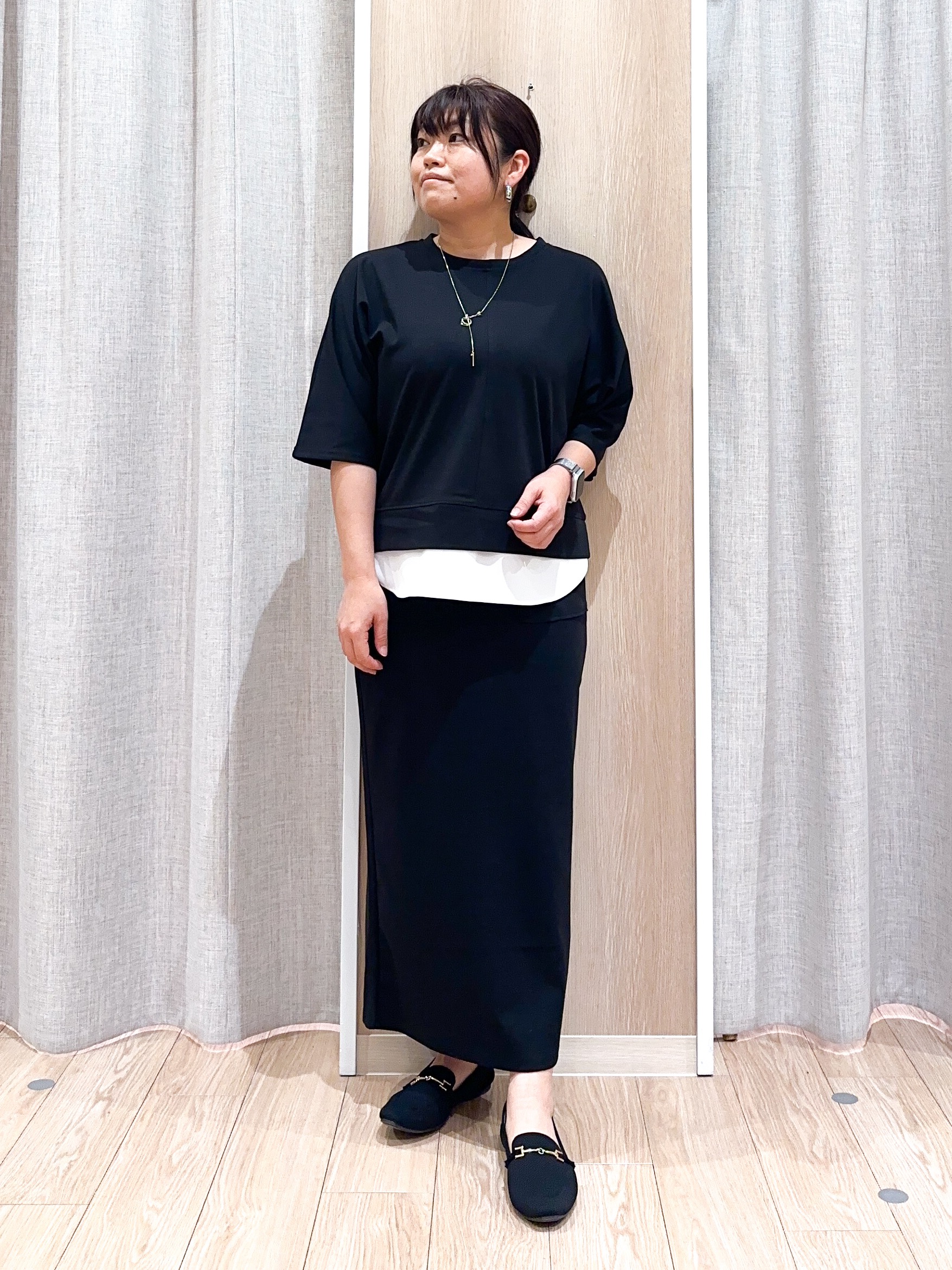 naoさんの「grove｜【2点SET】着るだけで完成、透かし編みニットビスチェ&times;ブラウス」を使ったコーディネート