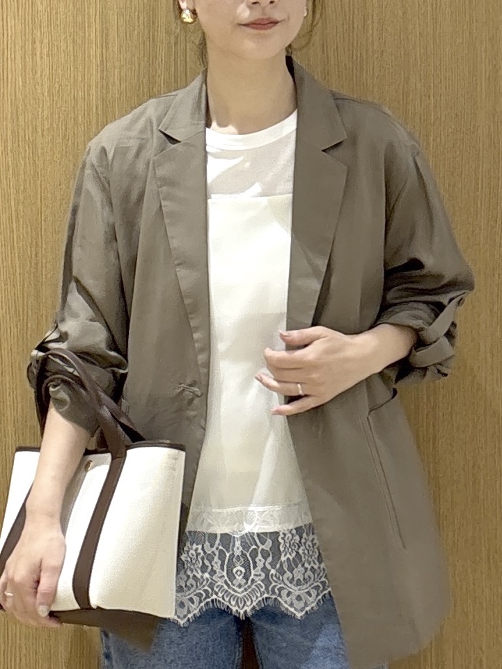 たけねぇさんの「OPAQUE.CLIP｜2WAYスリーブシアーテーラードジャケット【洗濯機OK】」を使ったコーディネート